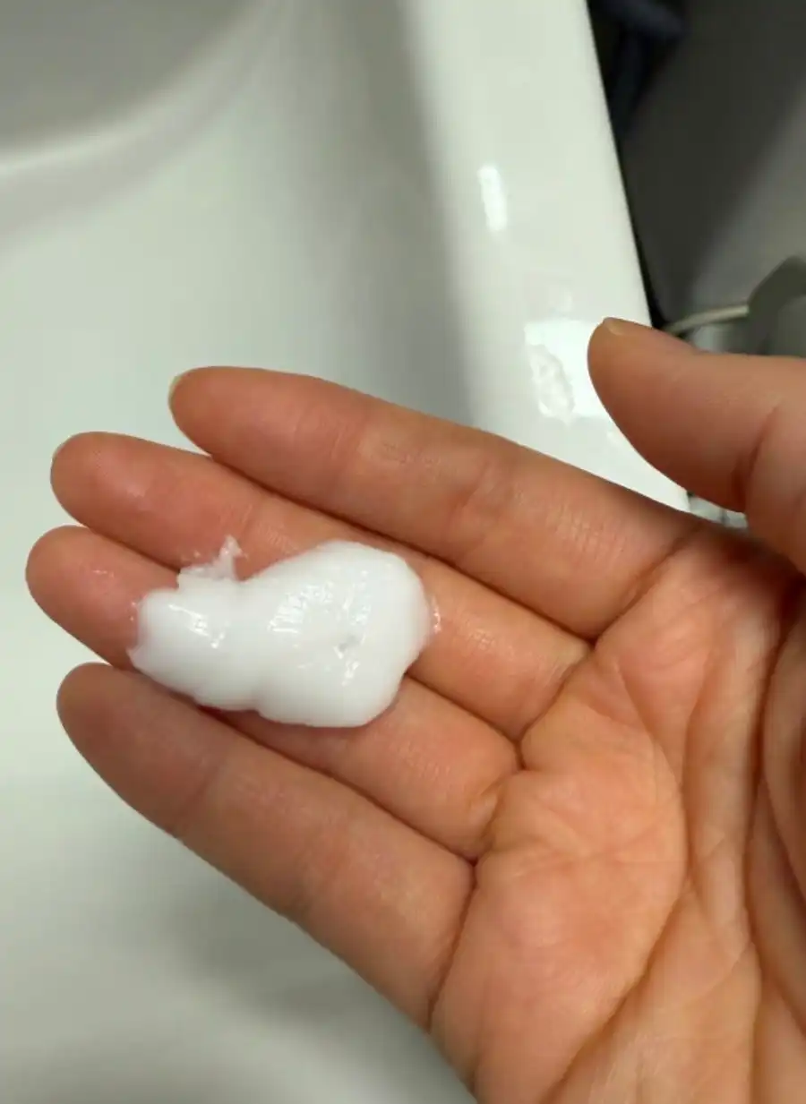 언니의파우치 리뷰 이미지 2 - [탈모증상완화 단백질 트리트먼트]