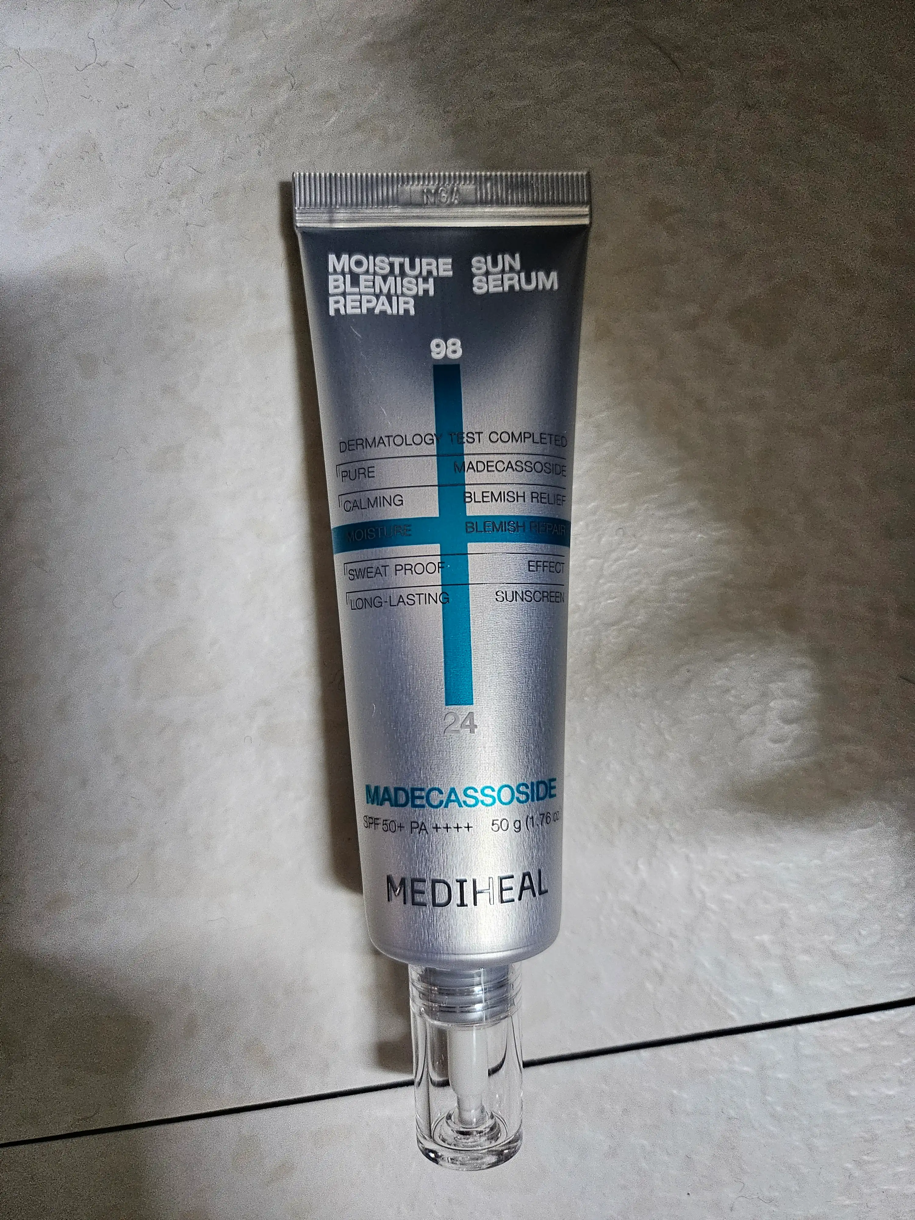 언니의파우치 리뷰 이미지 - [마데카소사이드 수분 선세럼 흔적 리페어]