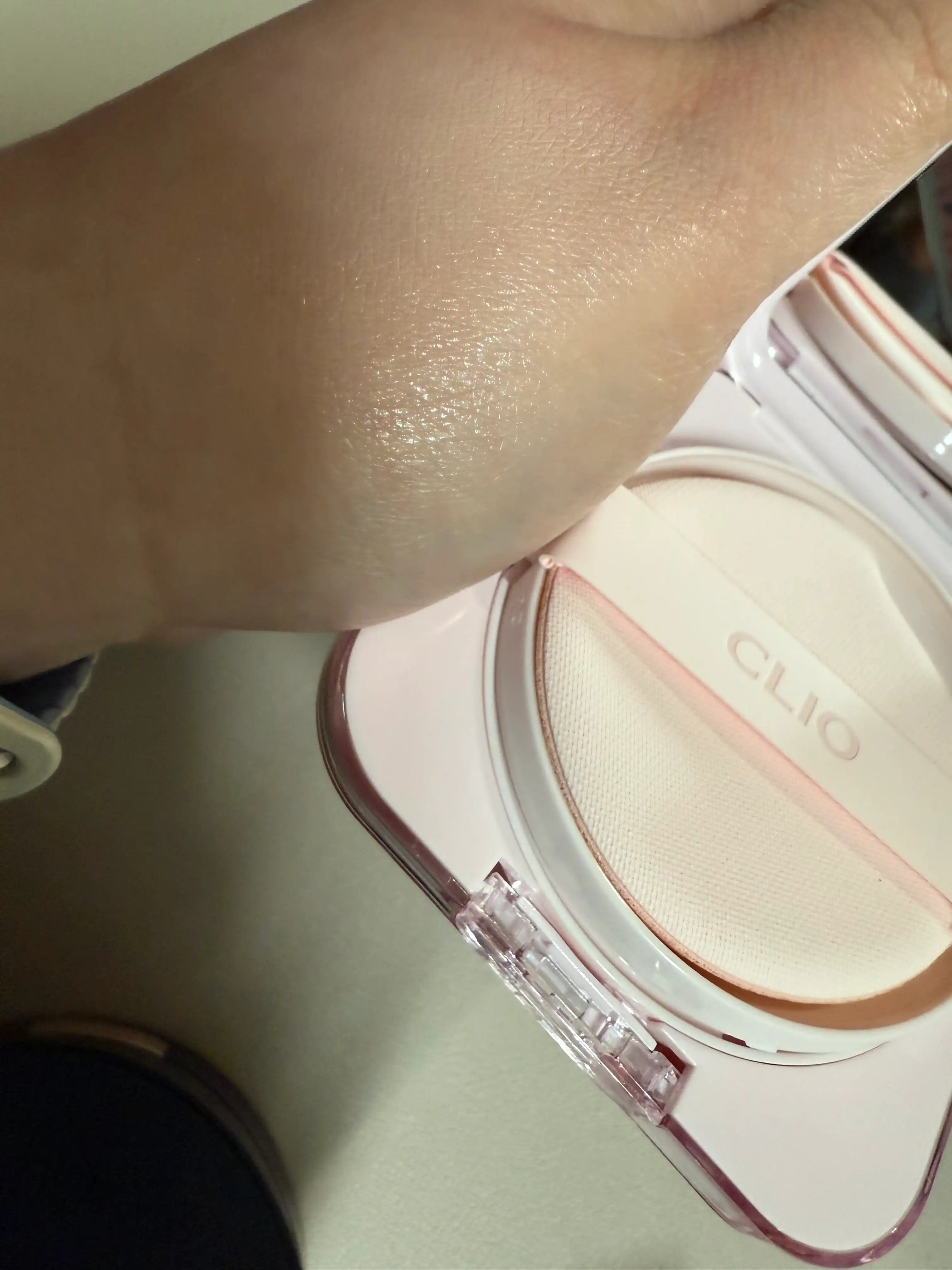 언니의파우치 리뷰 이미지 3 - [킬 커버 메쉬 글로우 에센셜 쿠션]