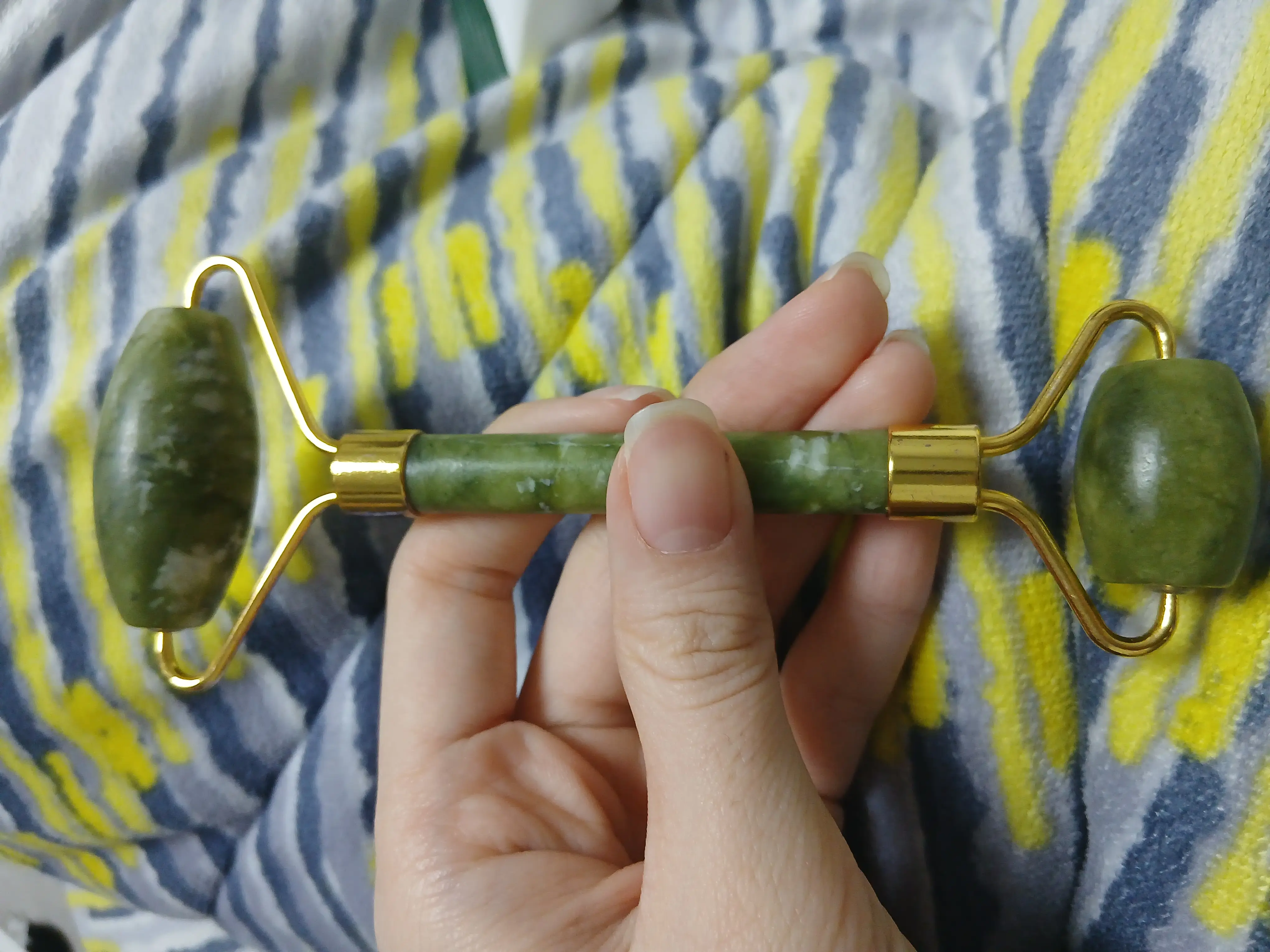 선택된 언니의파우치 리뷰 이미지 - [페이스 마사지 롤러]