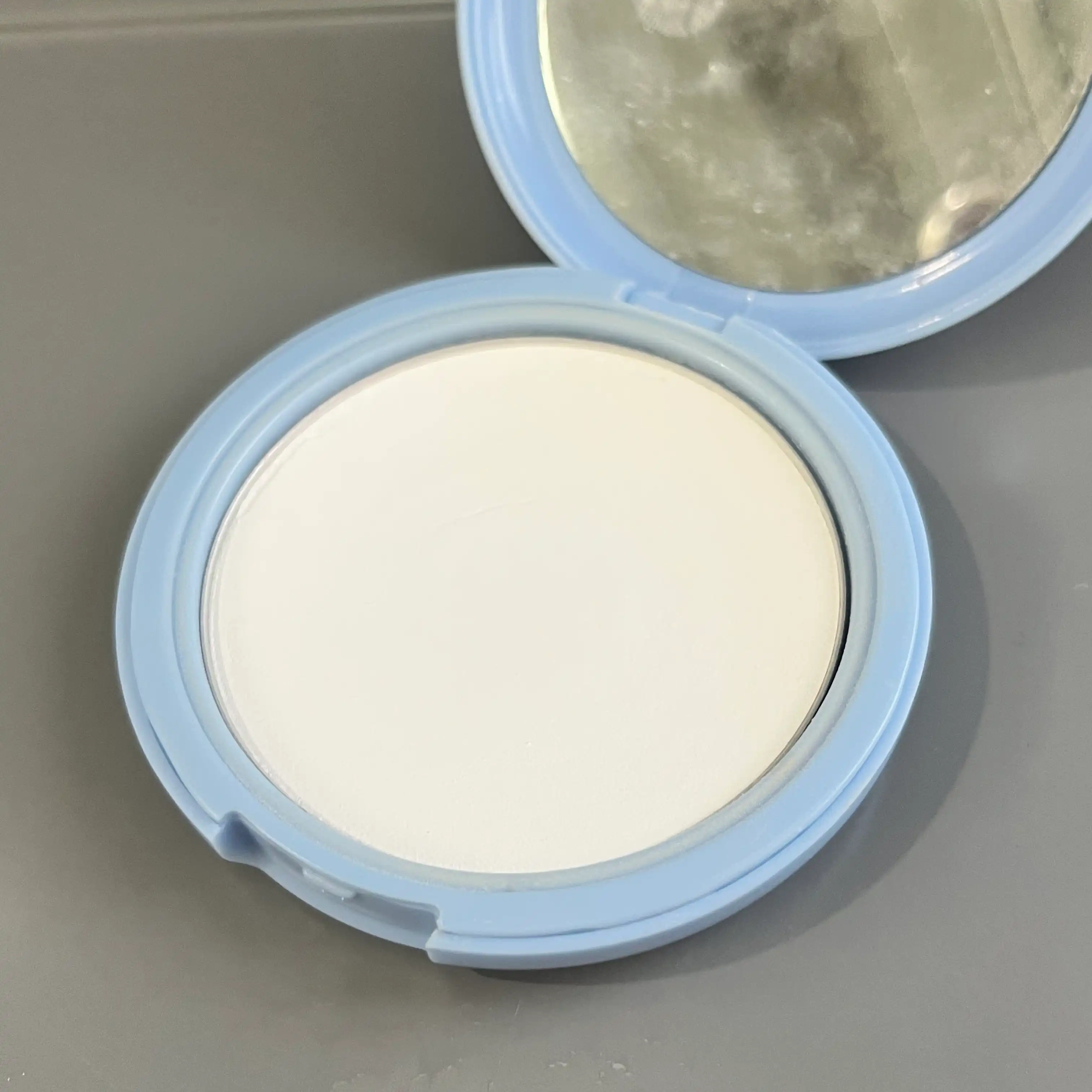 언니의파우치 리뷰 이미지 2 - [샘물 퍼펙트 포어 팩트]