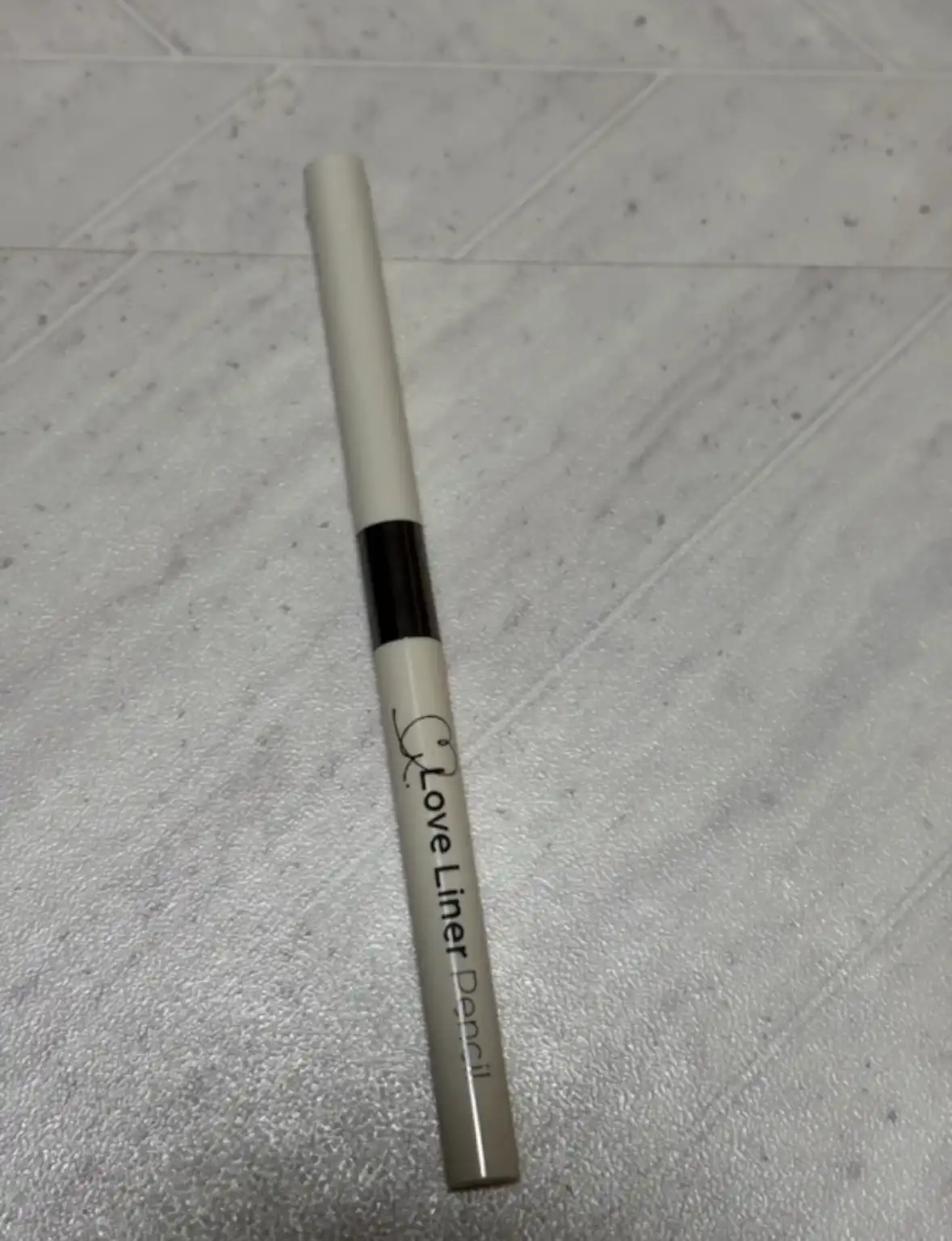 언니의파우치 리뷰 이미지 2 - [크림 핏 펜슬 라이너 초슬림 타원심]