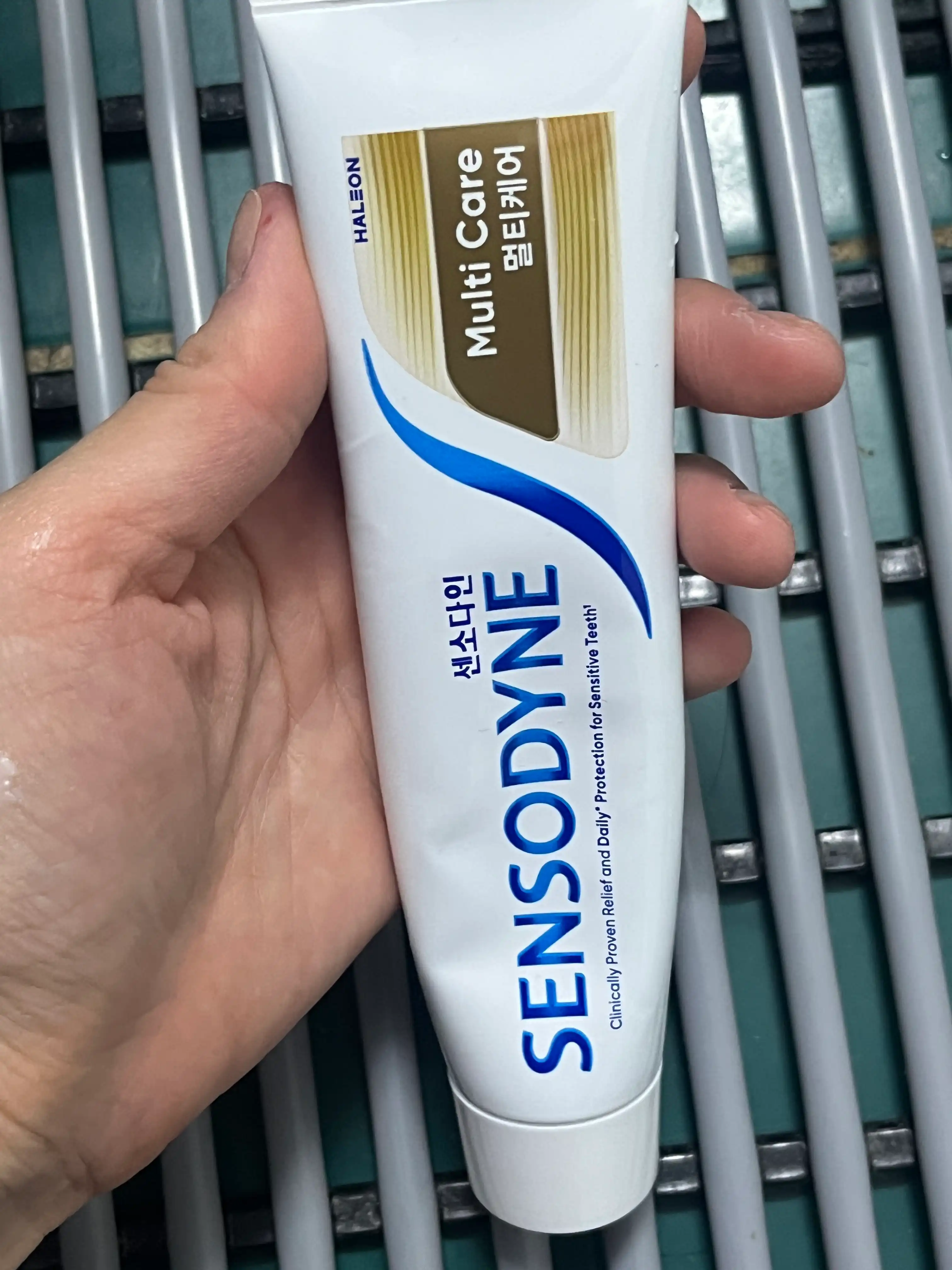 언니의파우치 리뷰 이미지 3 - [멀티케어 치약]