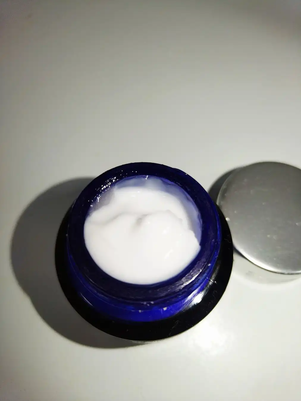 언니의파우치 리뷰 이미지 2 - [이모르뗄 프레셔스 아이 밤]