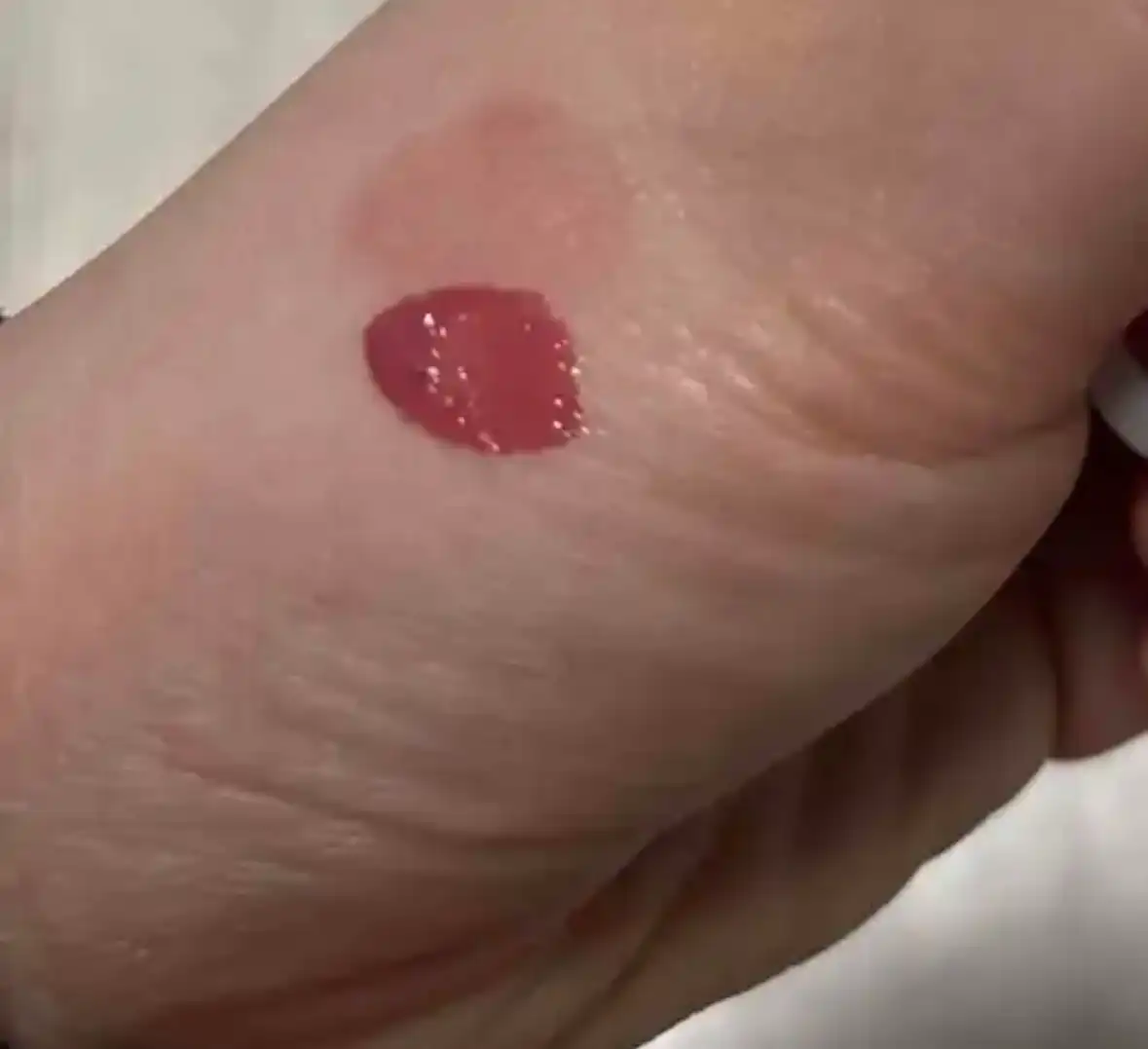 언니의파우치 리뷰 이미지 2 - [립스테인 에센셜 글로우 틴트 ]