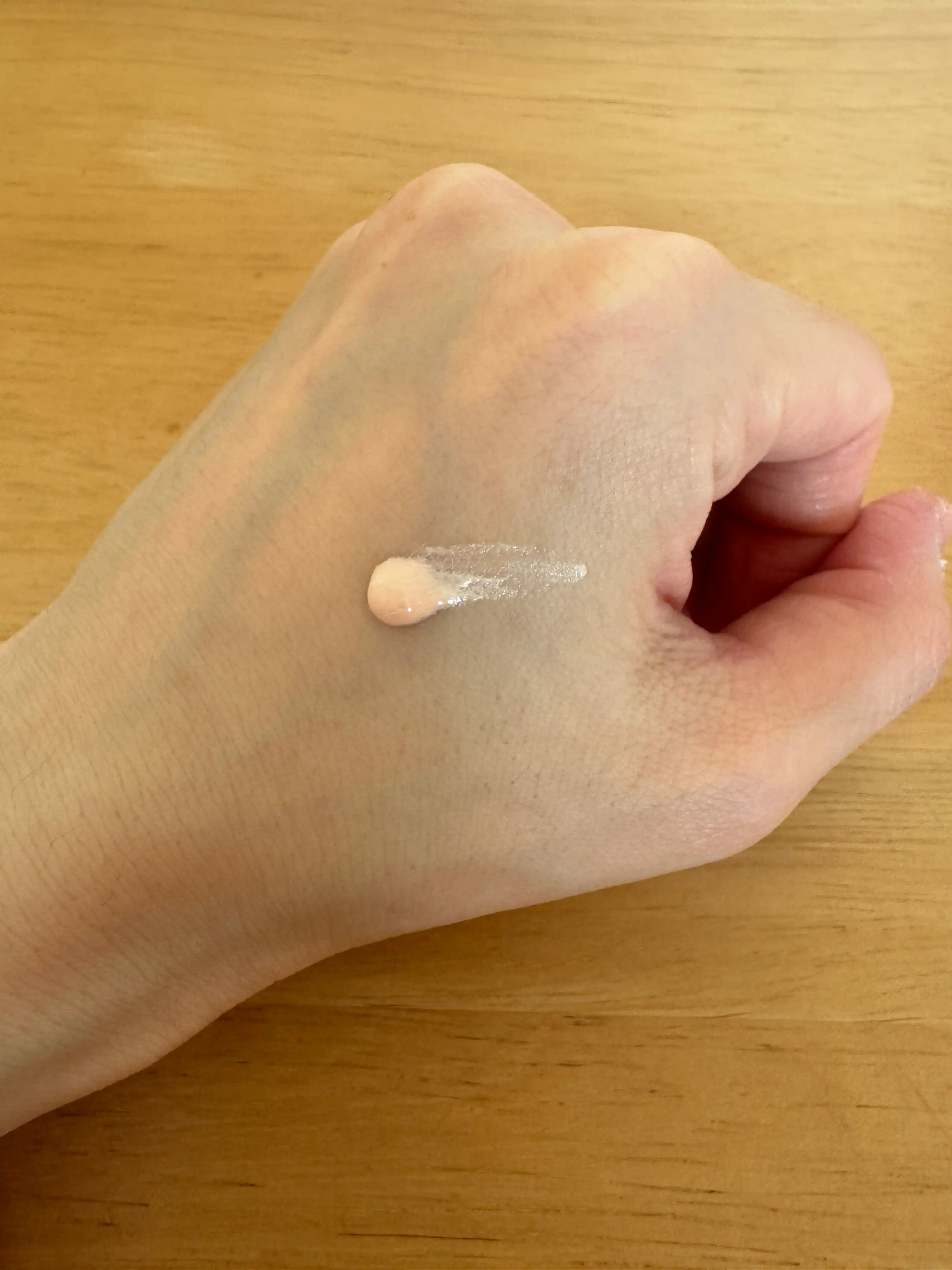 언니의파우치 리뷰 이미지 2 - [맑은 어성초 진정 수분 톤업 선크림]