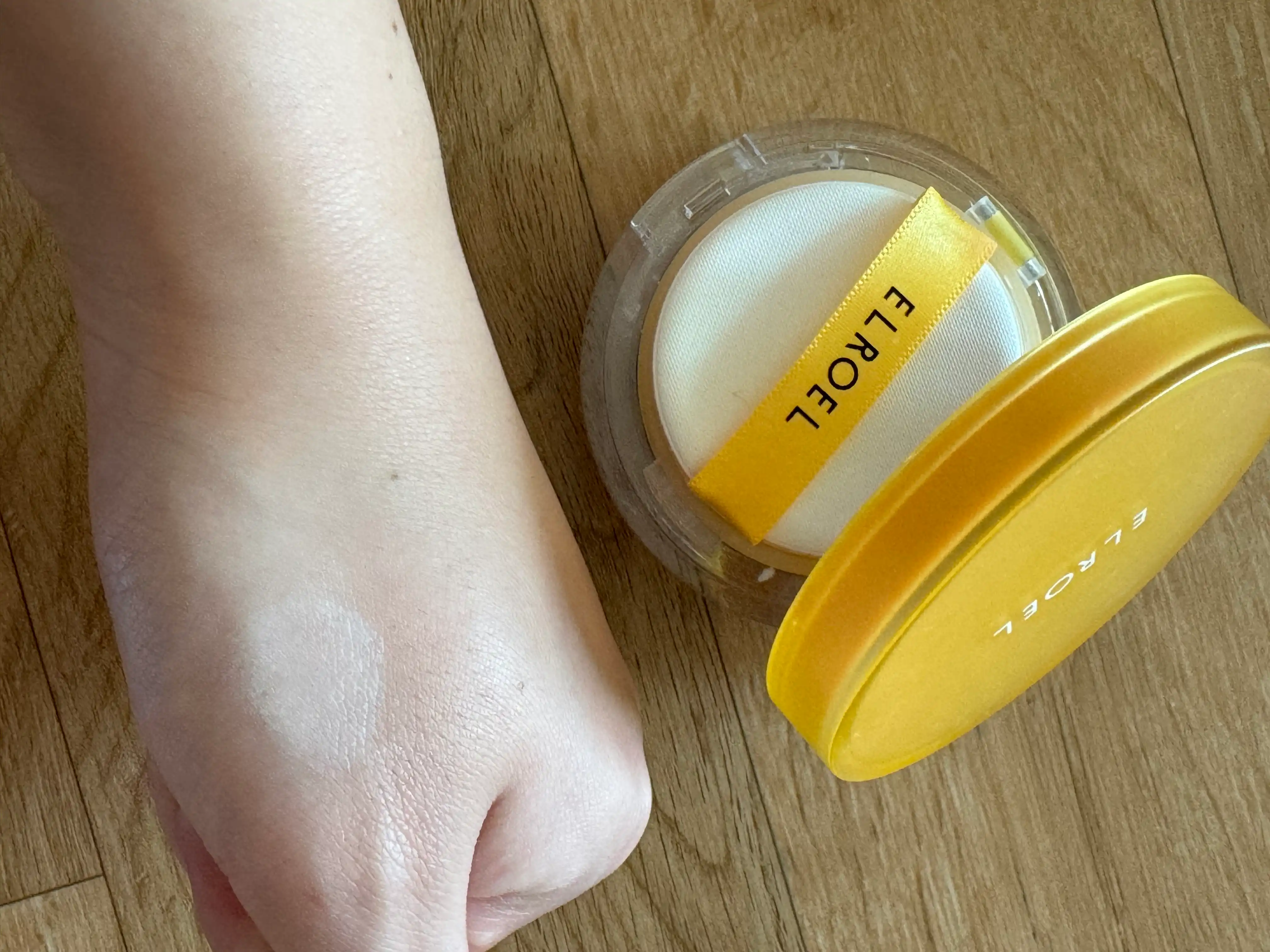 언니의파우치 리뷰 이미지 3 - [팡팡 옐로우 선쿠션 플러스]