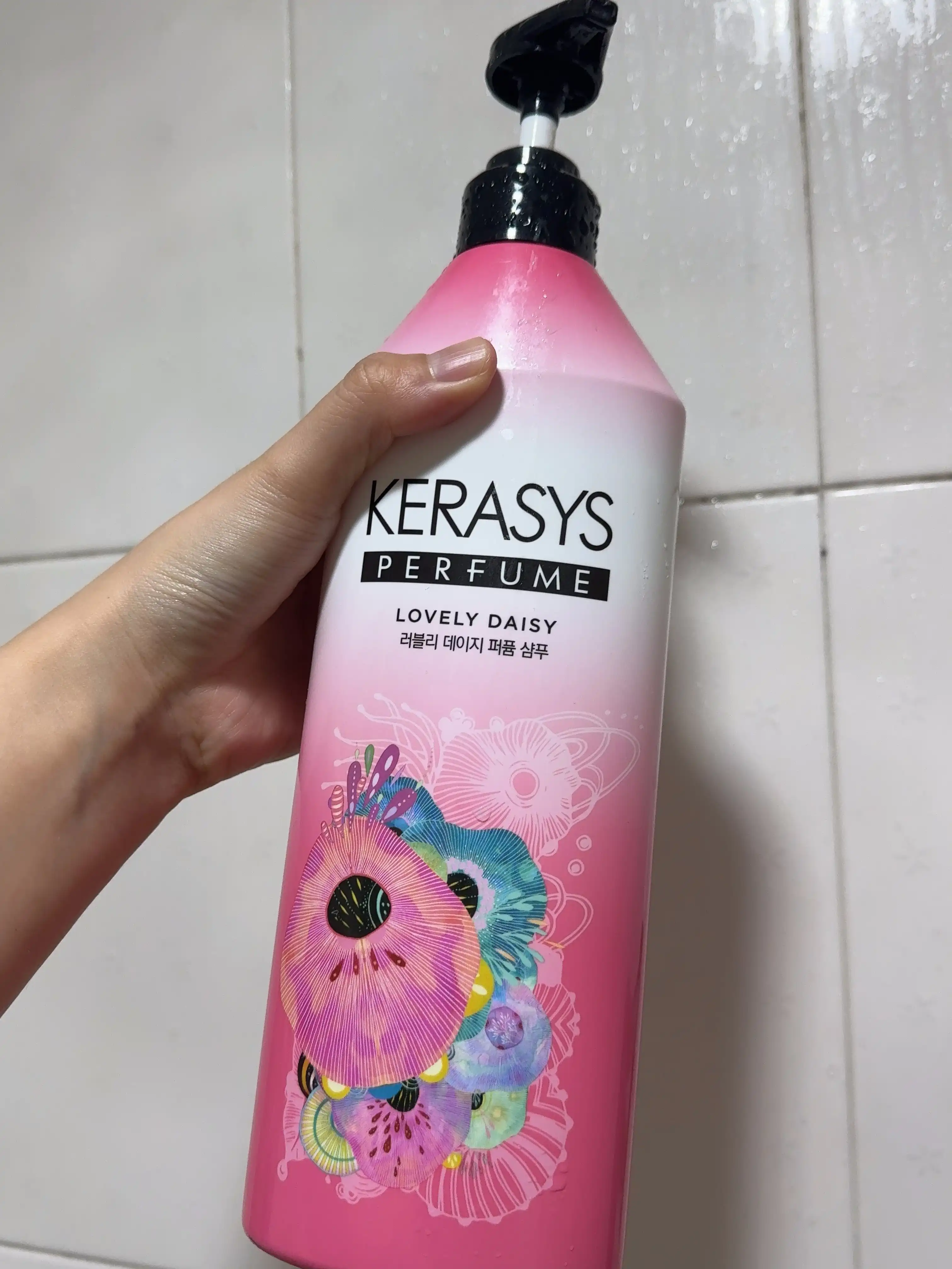 언니의파우치 리뷰 이미지 - [러블리 데이지 퍼퓸 샴푸]