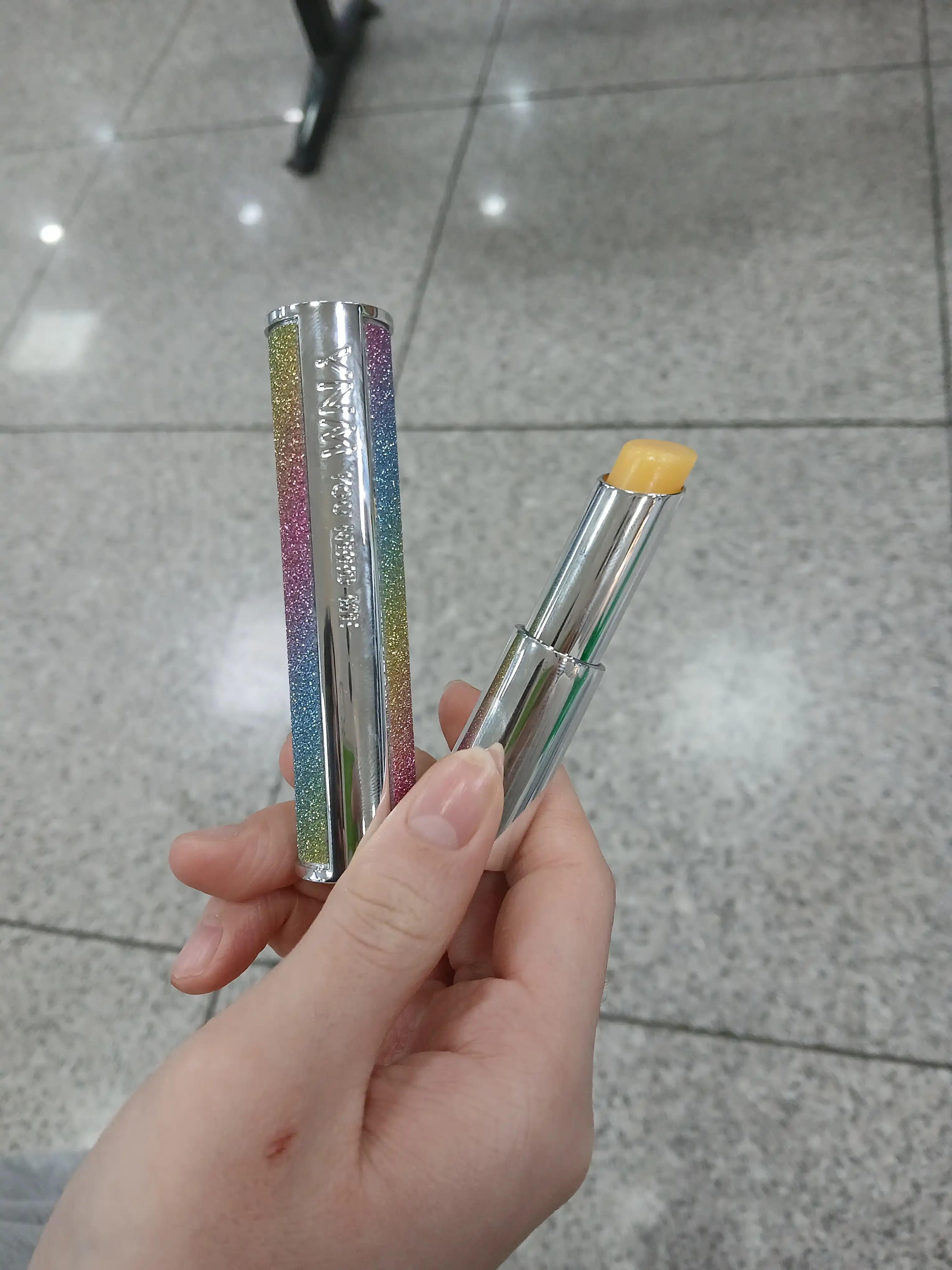 선택된 언니의파우치 리뷰 이미지 - [유니콘 허니립밤]