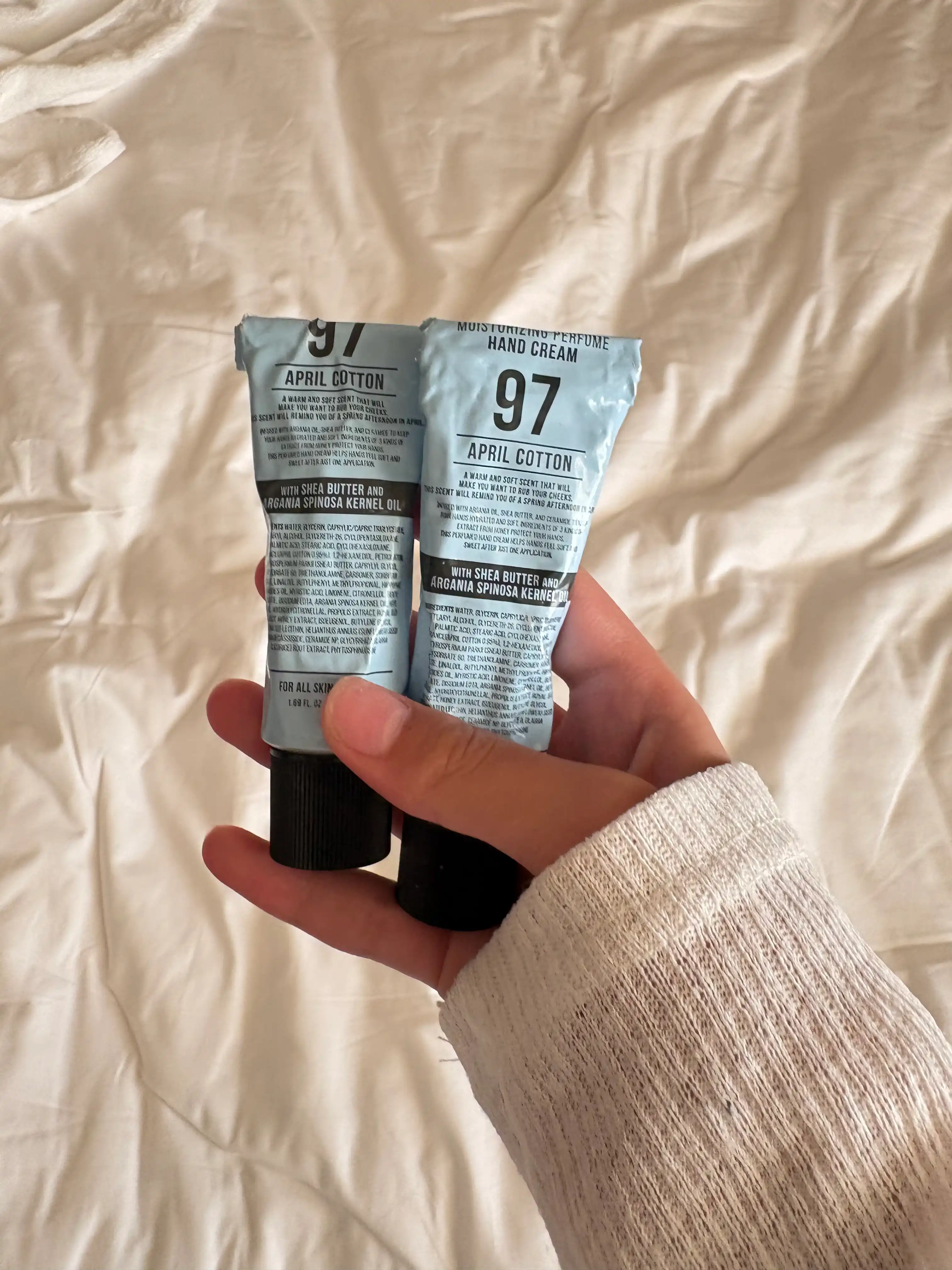 언니의파우치 리뷰 이미지 - [퍼퓸 핸드크림 [97 에이프릴 코튼]]