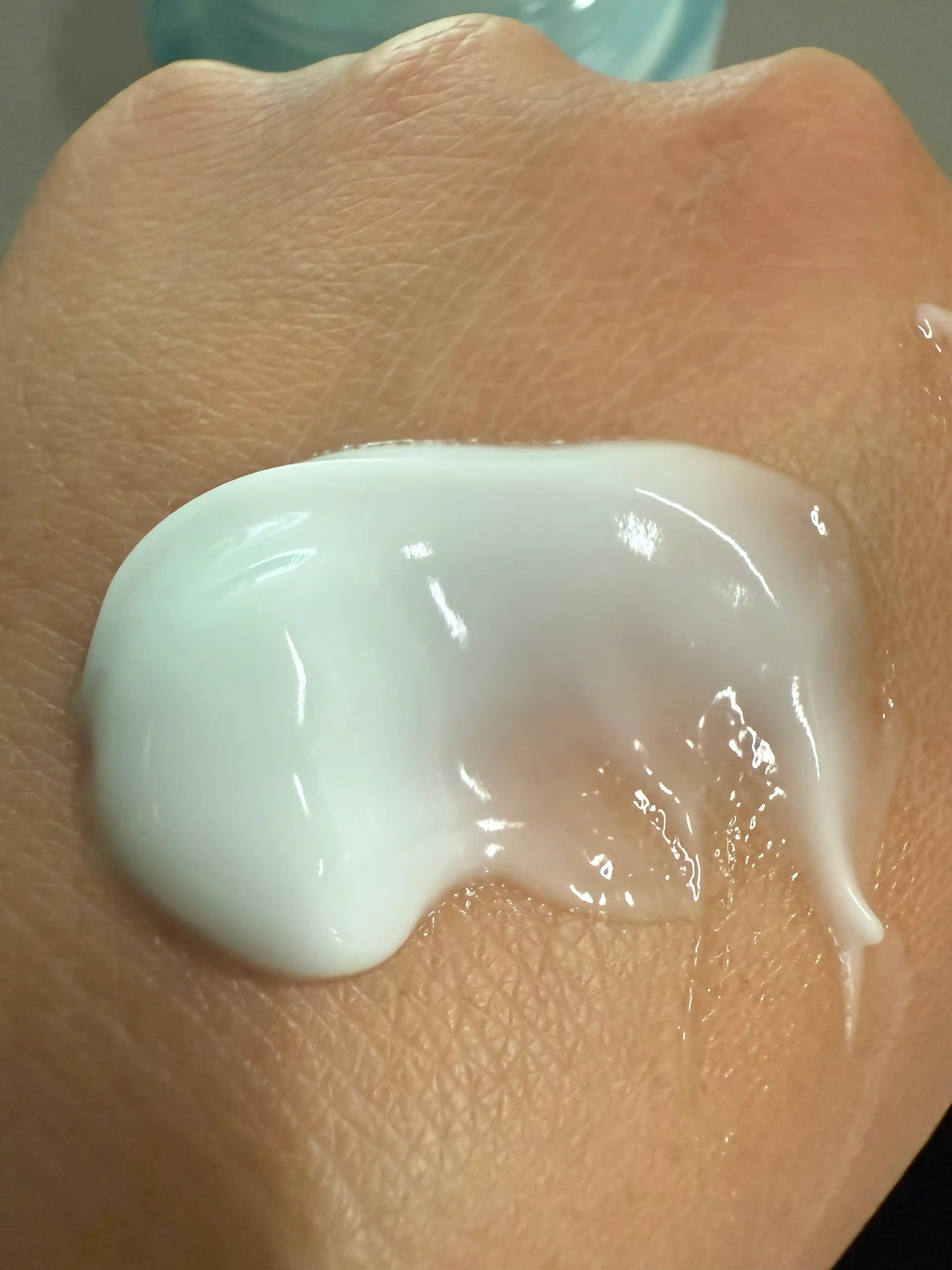 언니의파우치 리뷰 이미지 2 - [히알루론샷 수분 크림]