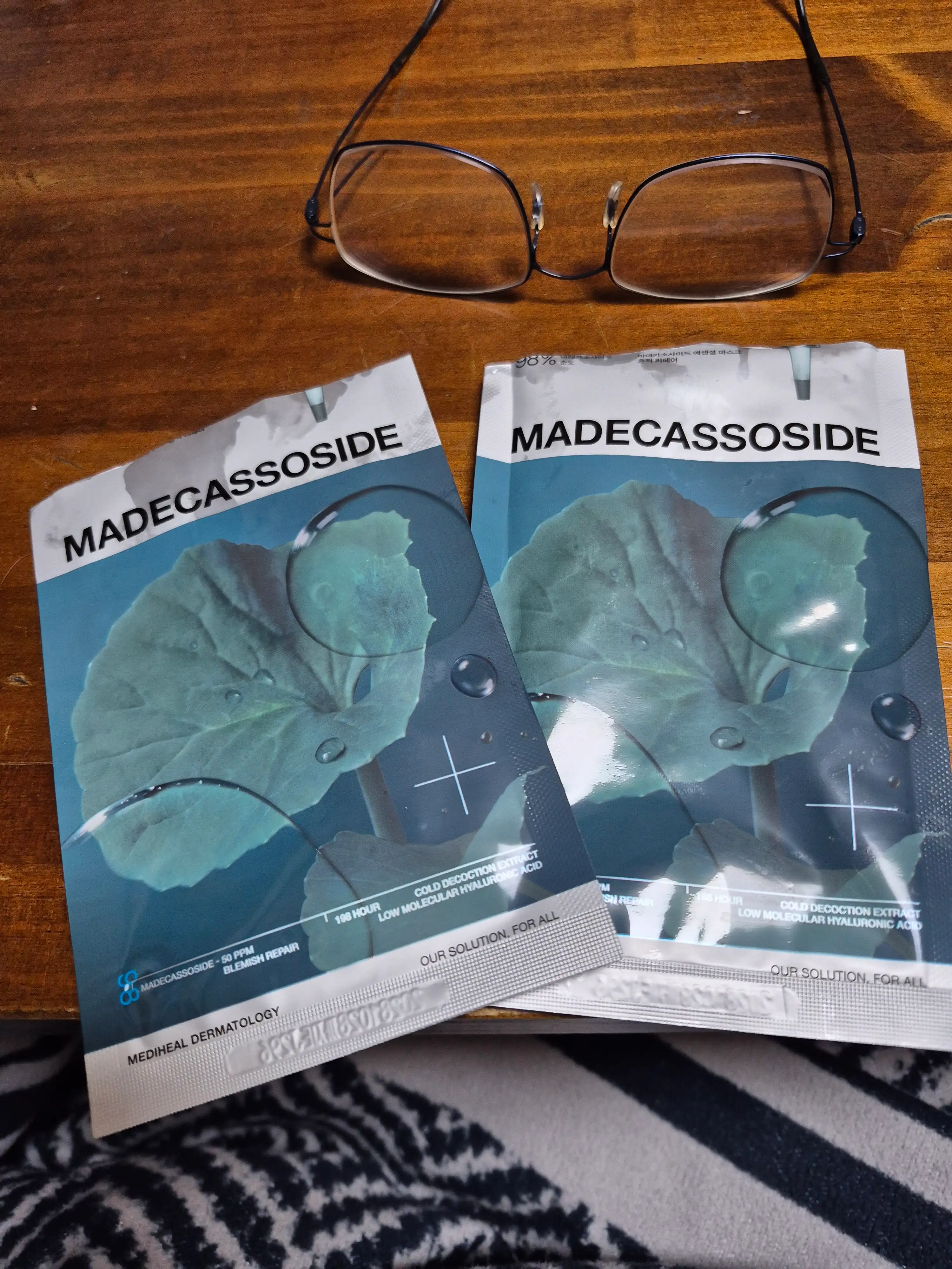 언니의파우치 리뷰 이미지 - [마데카소사이드 에센셜 마스크 흔적 리페어]