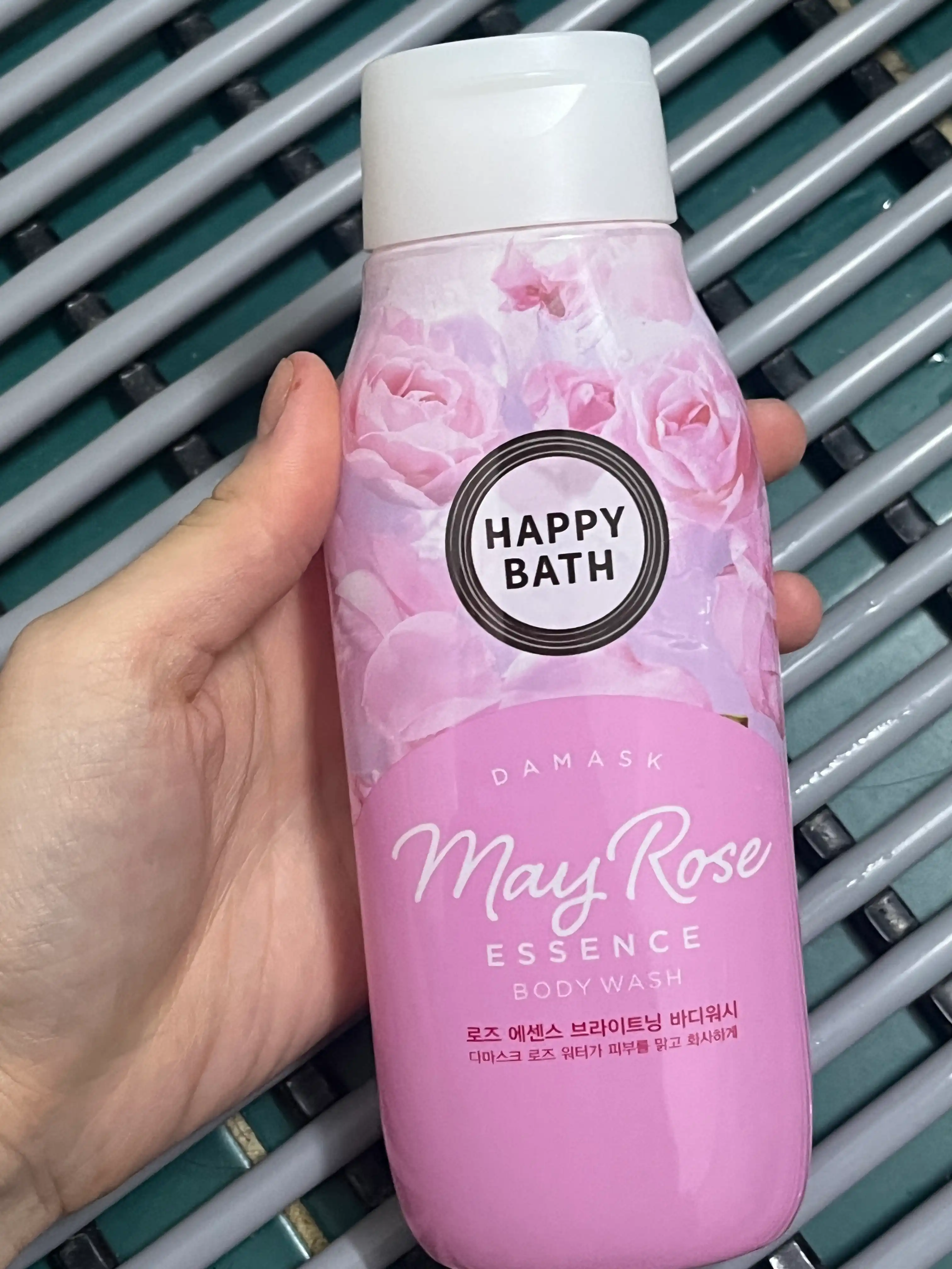 언니의파우치 리뷰 이미지 - [로즈 에센스 브라이트닝 바디워시]