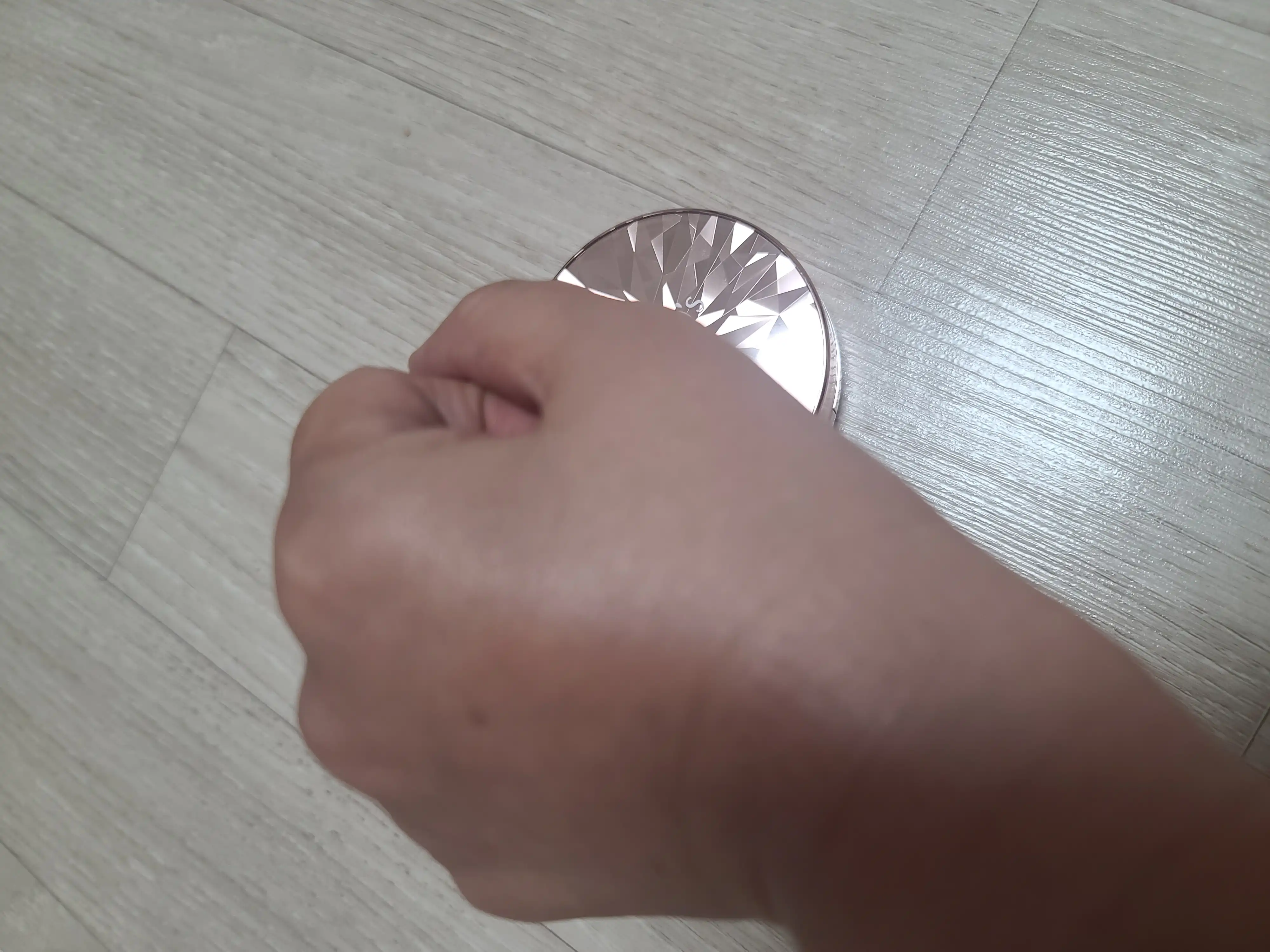 언니의파우치 리뷰 이미지 3 - [디오리진 에센스 팩트]