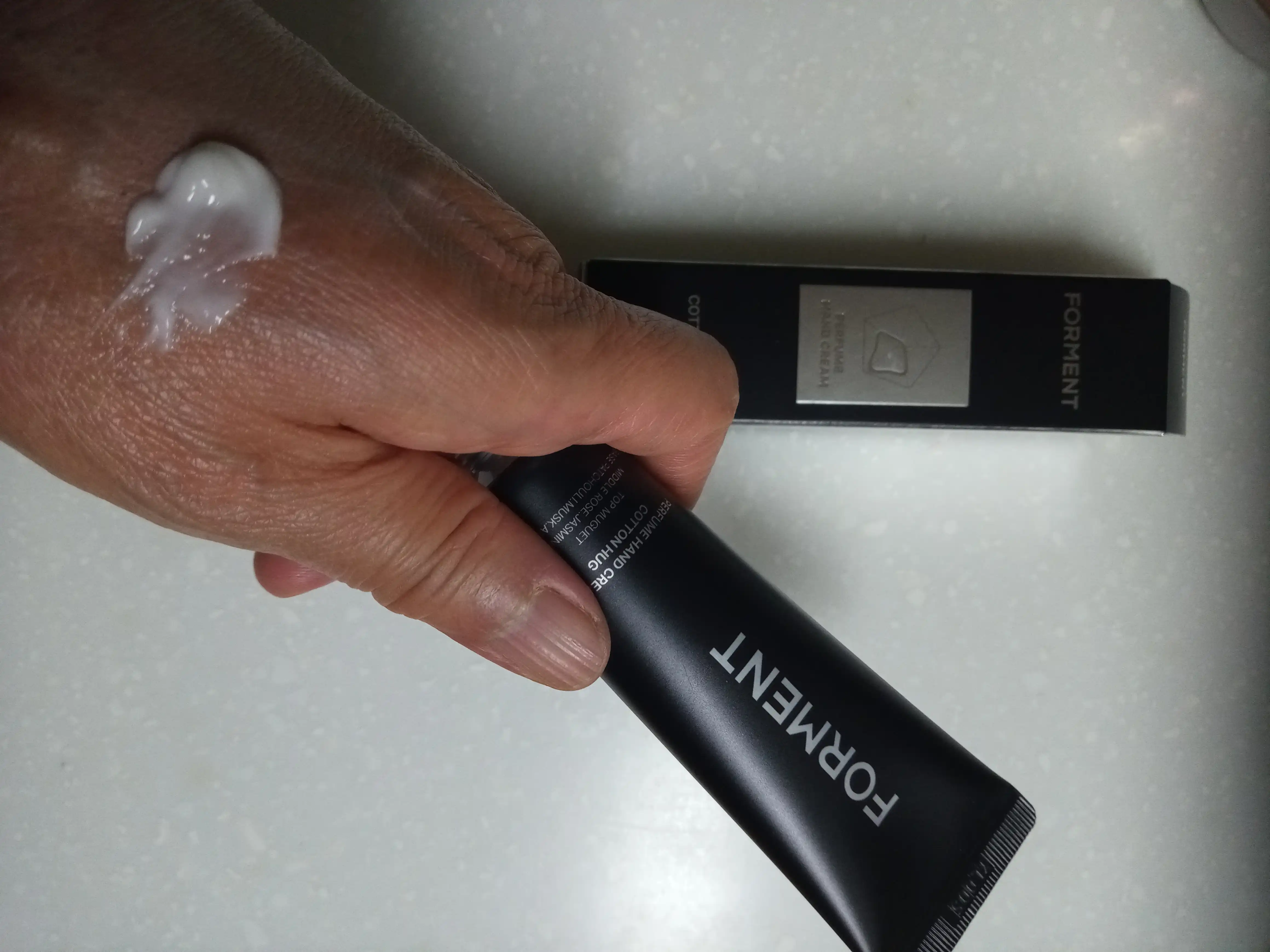 언니의파우치 리뷰 이미지 2 - [퍼퓸 핸드크림 코튼 허그]