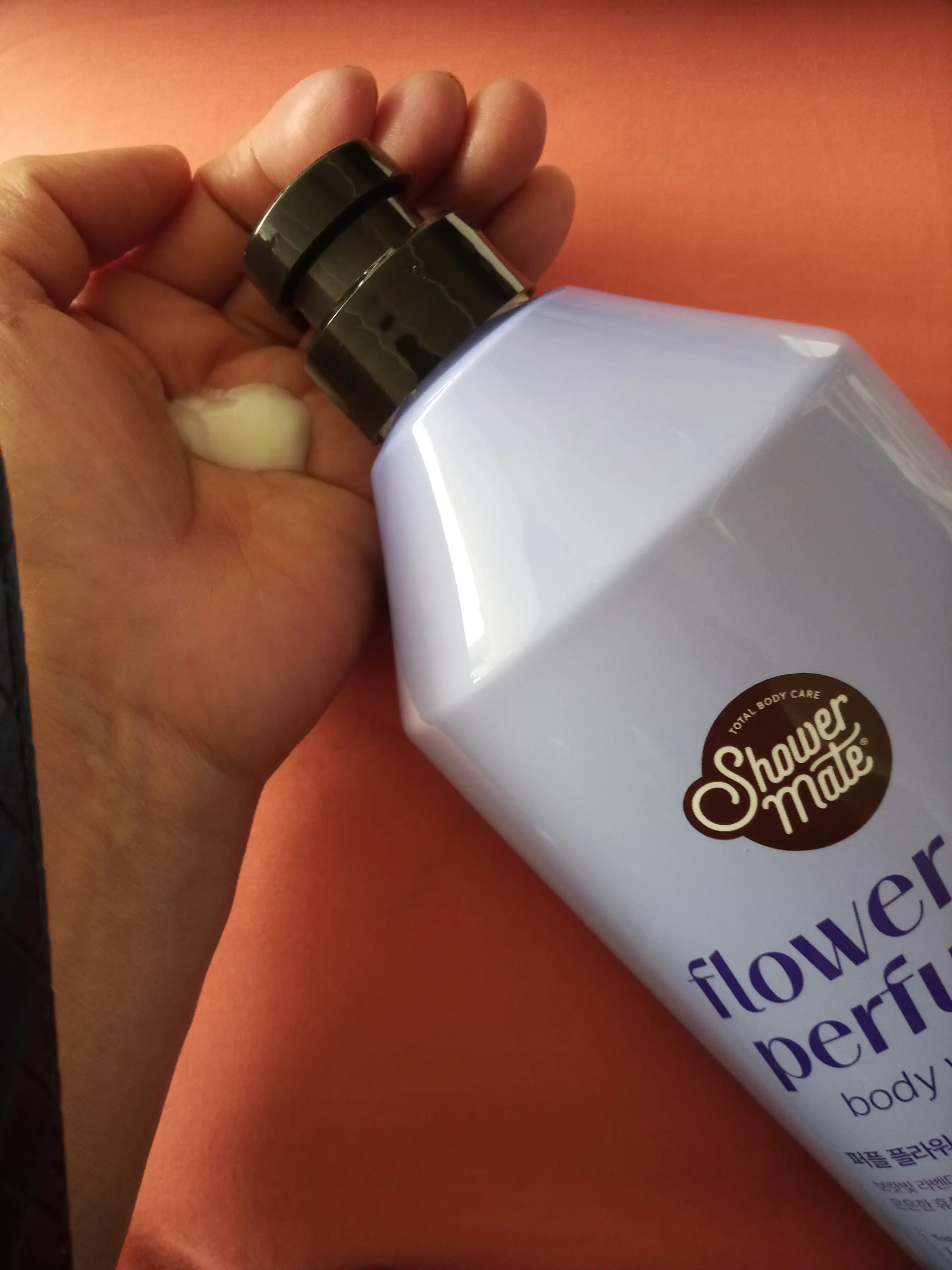 언니의파우치 리뷰 이미지 2 - [플라워 퍼퓸 바디워시 [라벤더]]