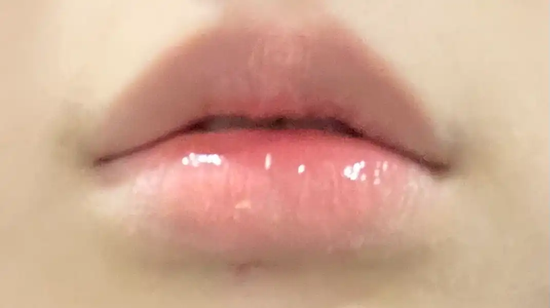 언니의파우치 리뷰 이미지 - [(롬앤X조앤프렌즈) 더 쥬시 래스팅 틴트]