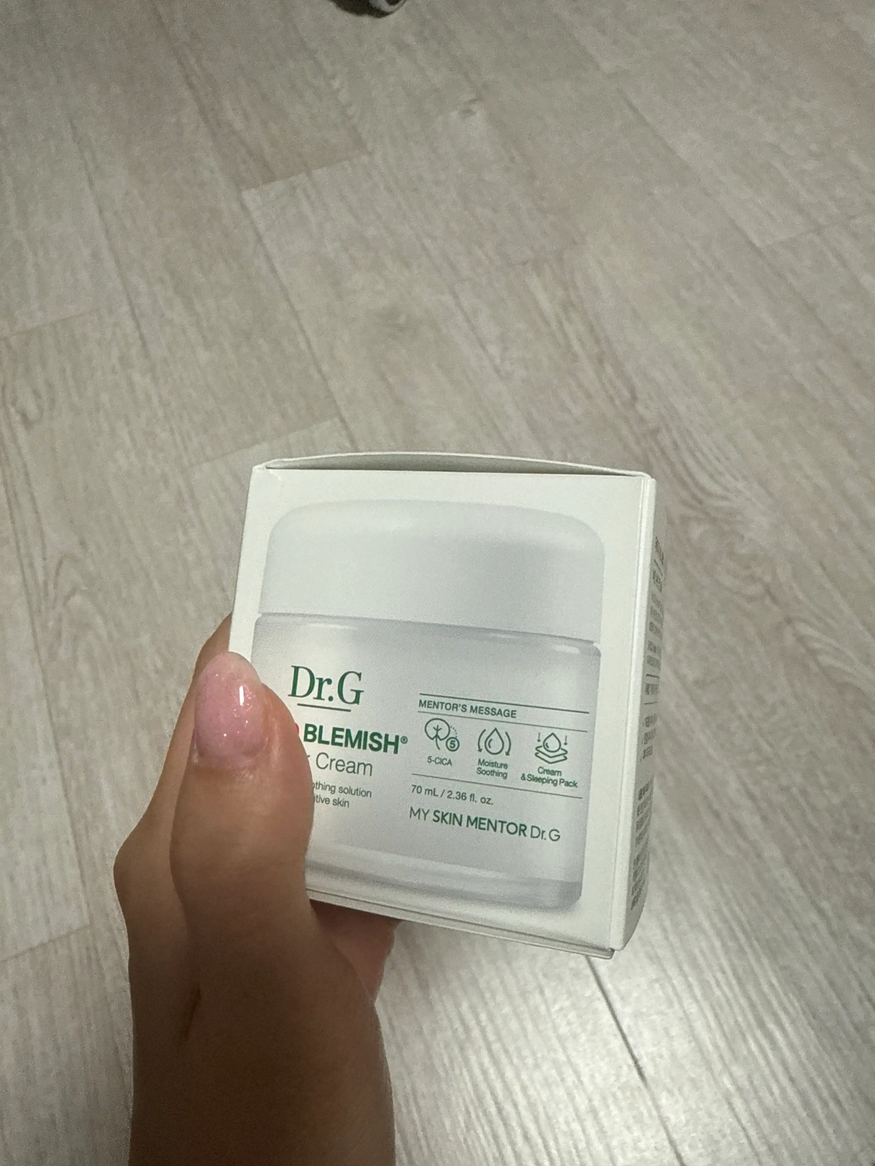 언니의파우치 리뷰 이미지 2 - [레드 블레미쉬 클리어 수딩 크림]