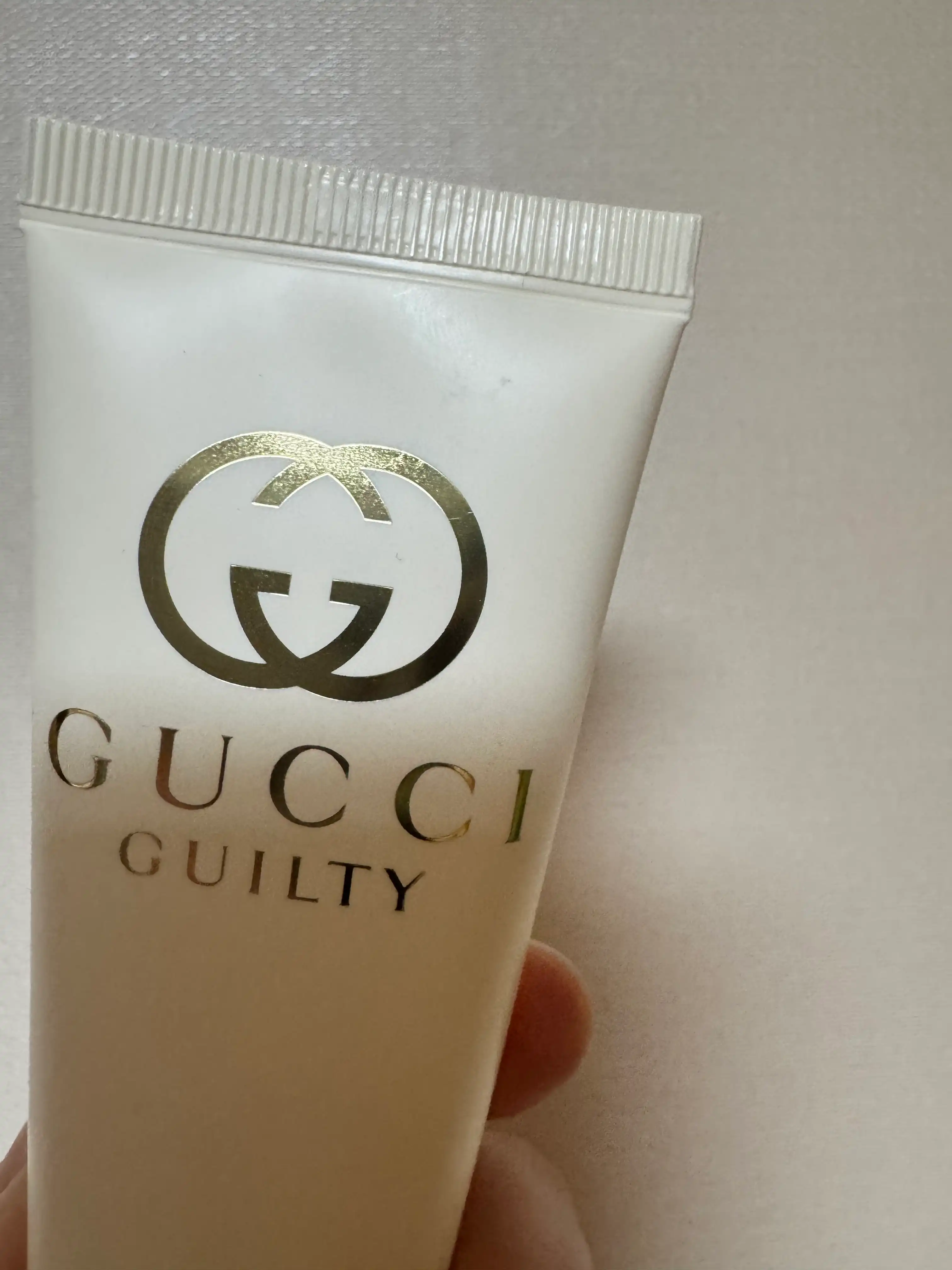 언니의파우치 리뷰 이미지 - [길티 뿌르 팜므 바디 로션]