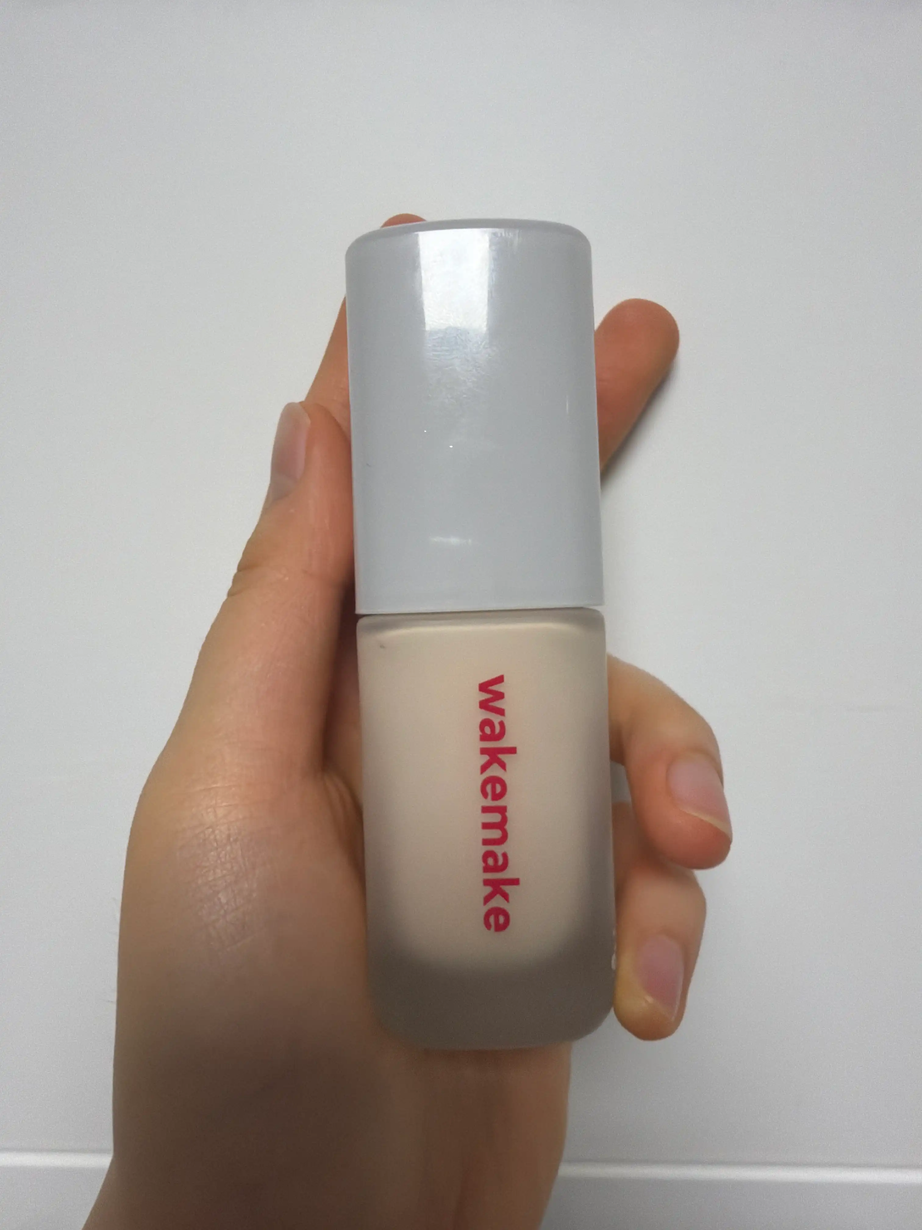 언니의파우치 리뷰 이미지 2 - [(태닝 산리오캐릭터즈 에디션) 심리스 웨어 파운데이션]