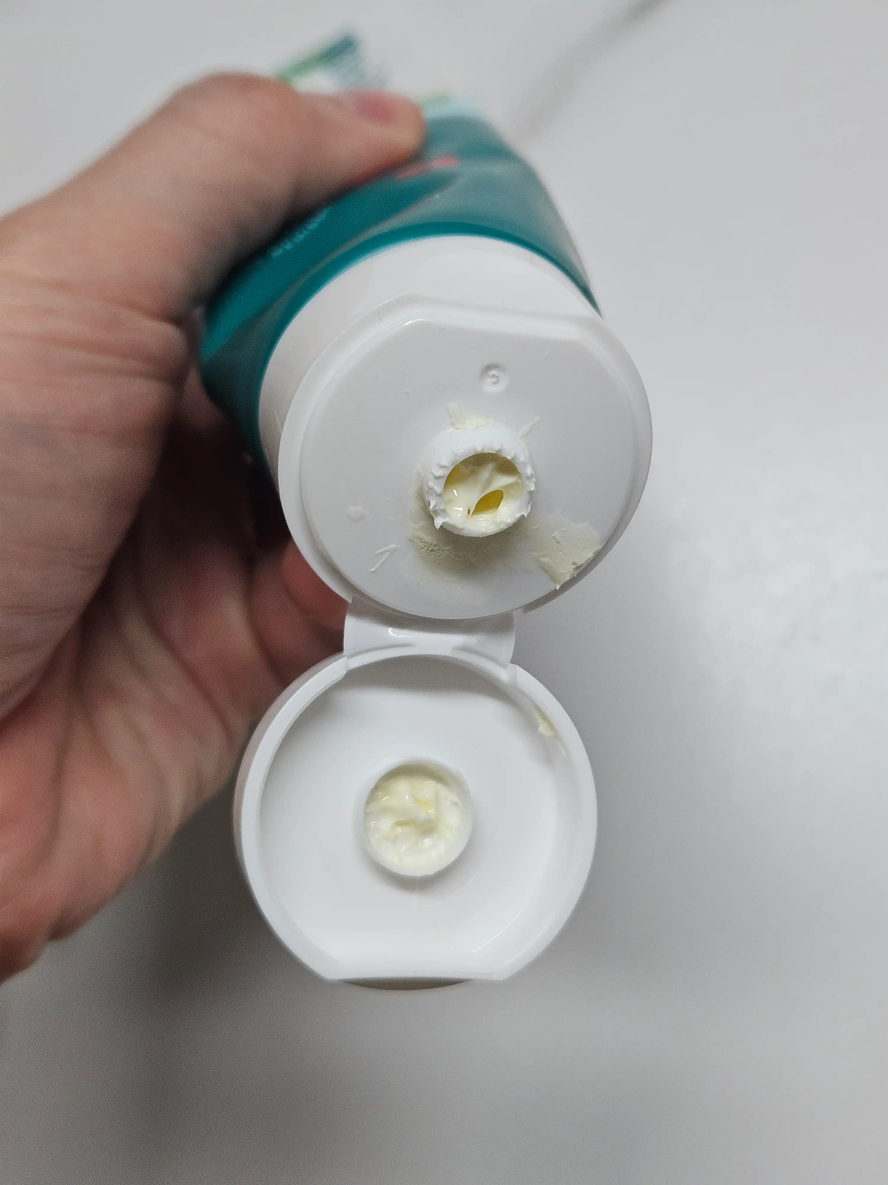 언니의파우치 리뷰 이미지 2 - [브리오덴트 아로마 민트 치약]