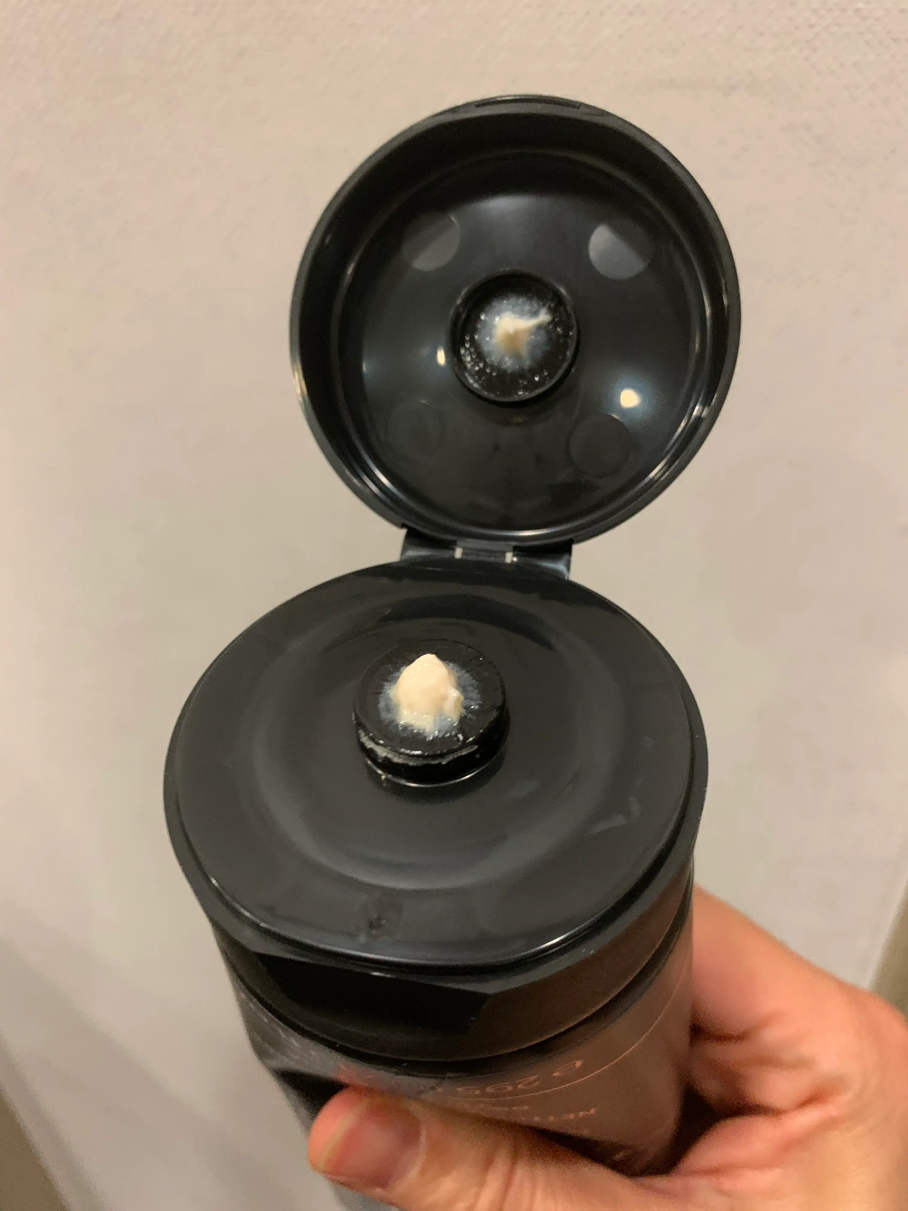 언니의파우치 리뷰 이미지 2 - [인투 더 나이트 모이스처라이징 바디워시]