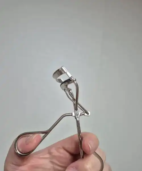 언니의파우치 리뷰 이미지 2 - [아이래쉬 컬러 프로]