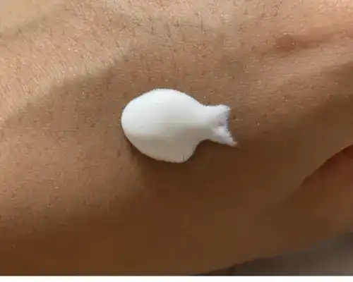 언니의파우치 리뷰 이미지 3 - [더마UV365 장벽수분 무기자차 선크림]