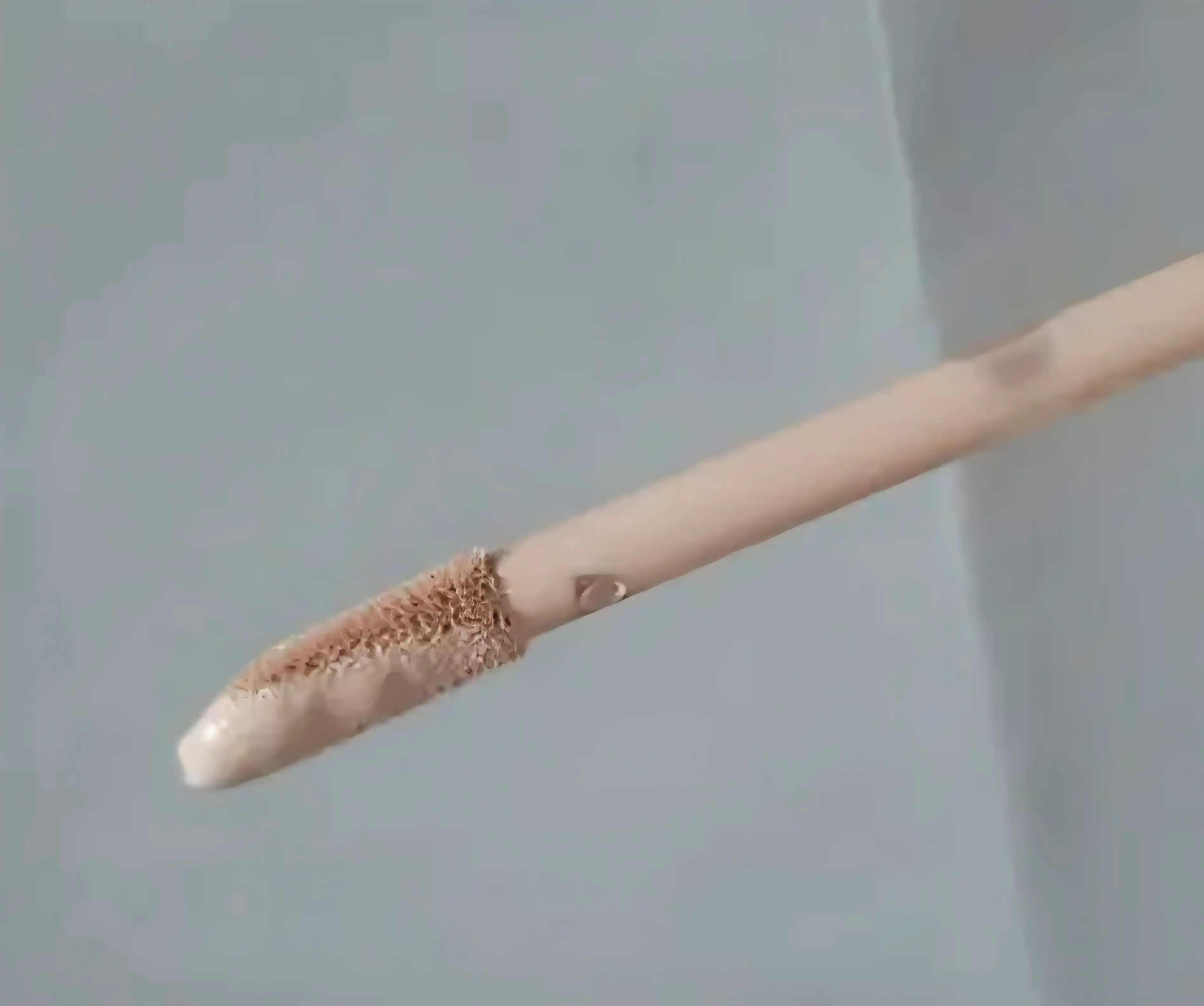 언니의파우치 리뷰 이미지 3 - [킬 커버 파운웨어 컨실러]