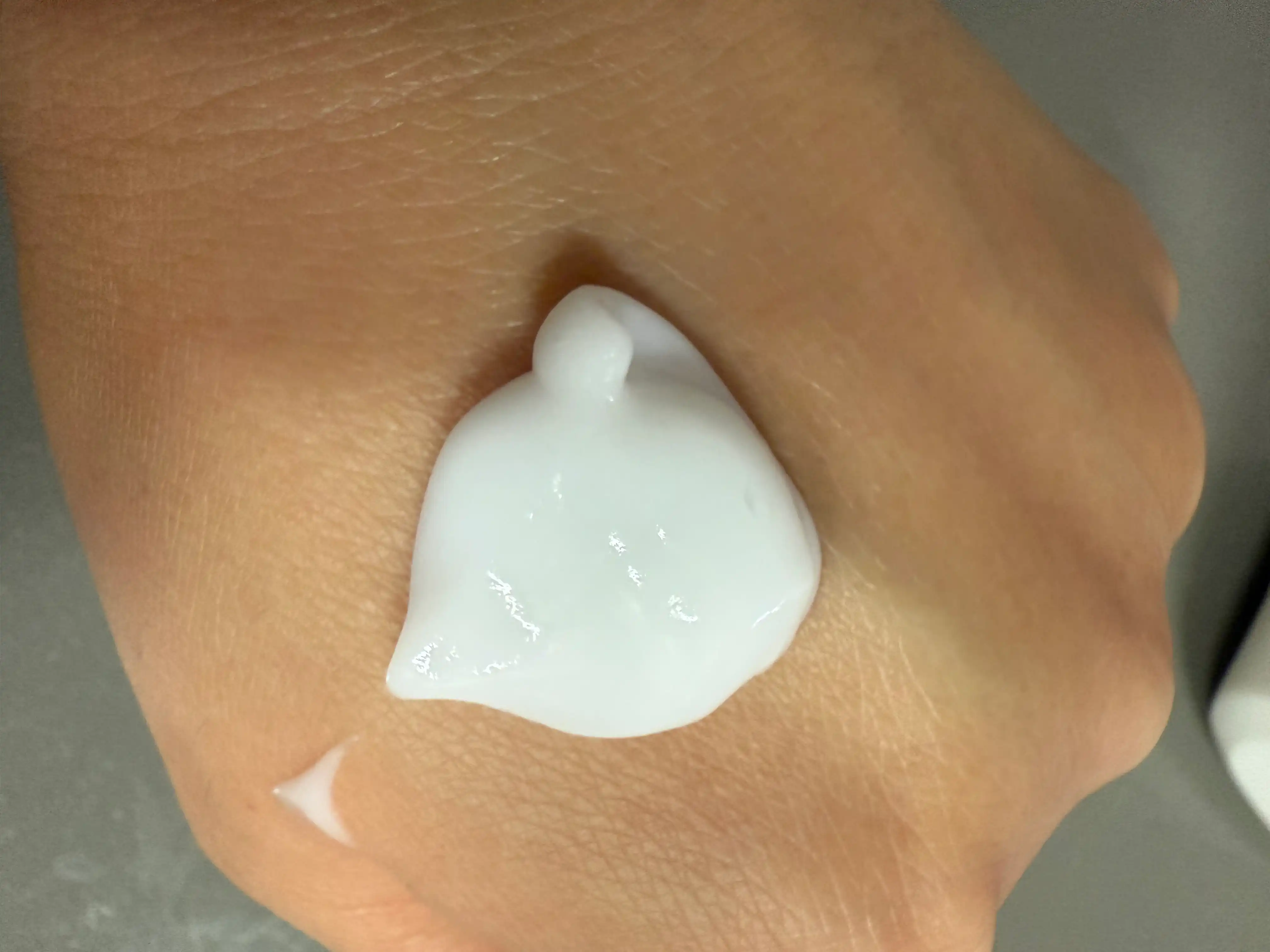 언니의파우치 리뷰 이미지 3 - [모이스춰라이징 로션]