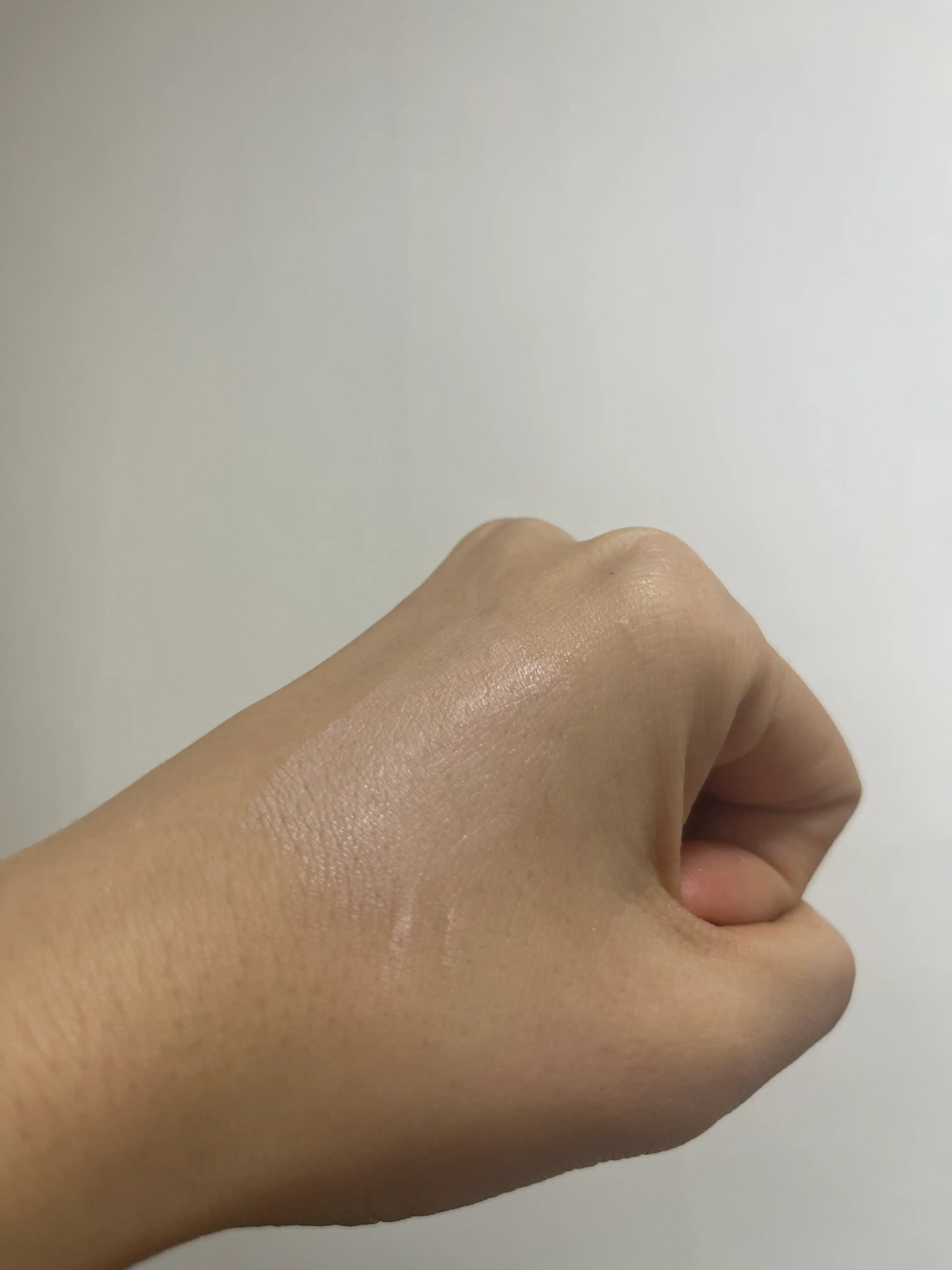 언니의파우치 리뷰 이미지 4 - [퓨처리스트 아쿠아 브릴리언스 메이크업]