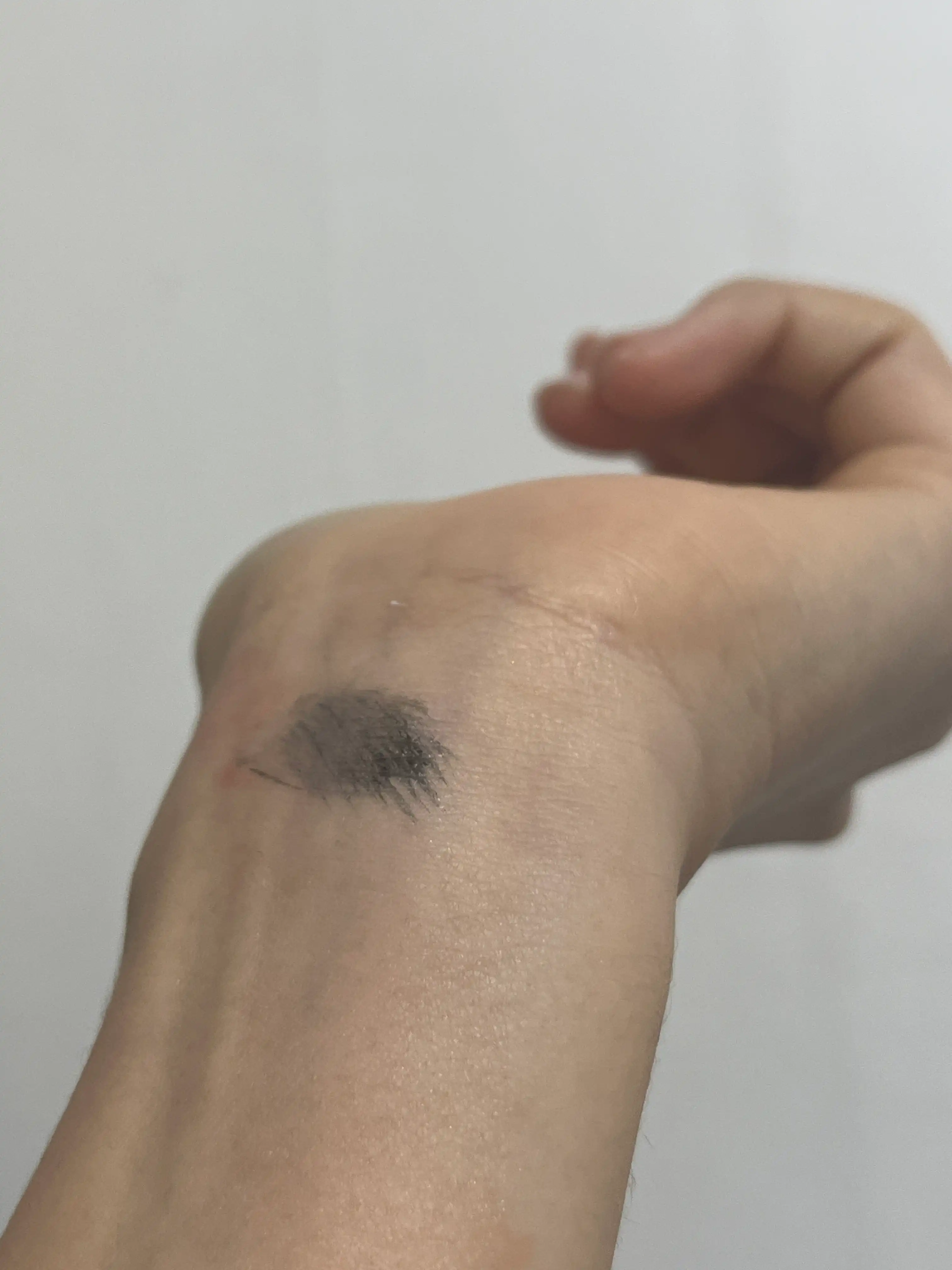 언니의파우치 리뷰 이미지 4 - [아이래쉬 틴팅 세럼]