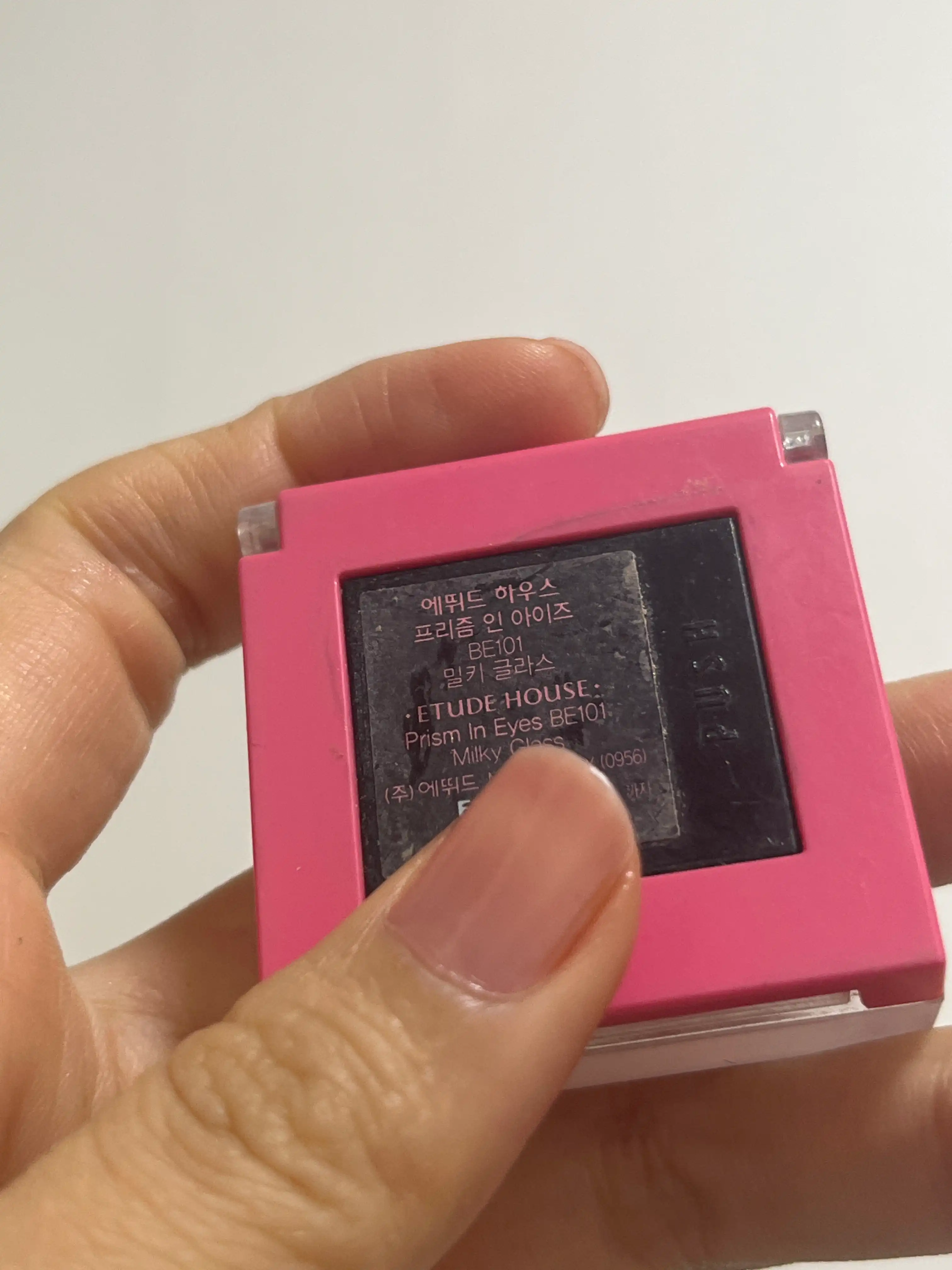 언니의파우치 리뷰 이미지 2 - [프리즘 인 아이즈 [BE101 밀키 글라스]]