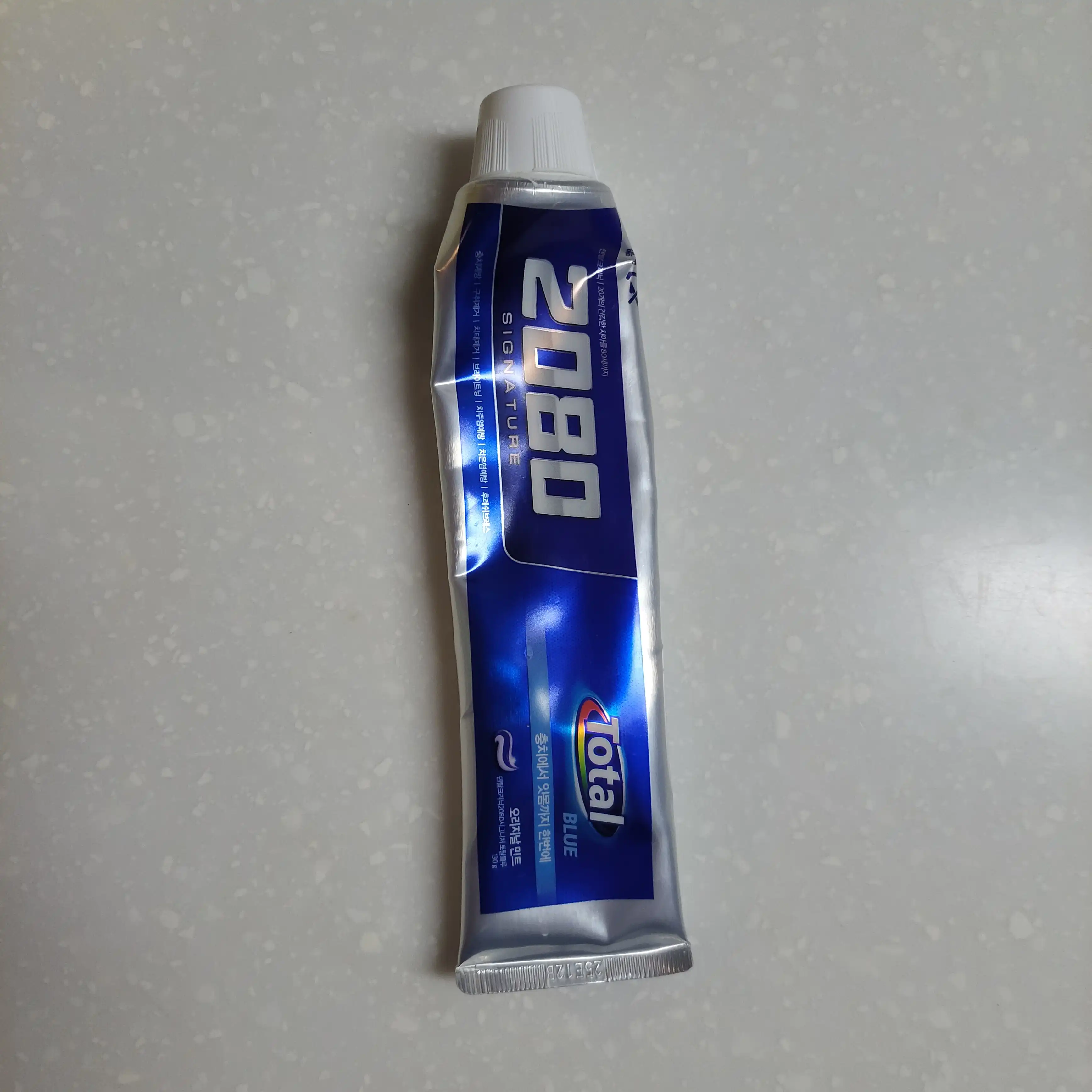 언니의파우치 리뷰 이미지 - [시그니처 토탈블루 치약]