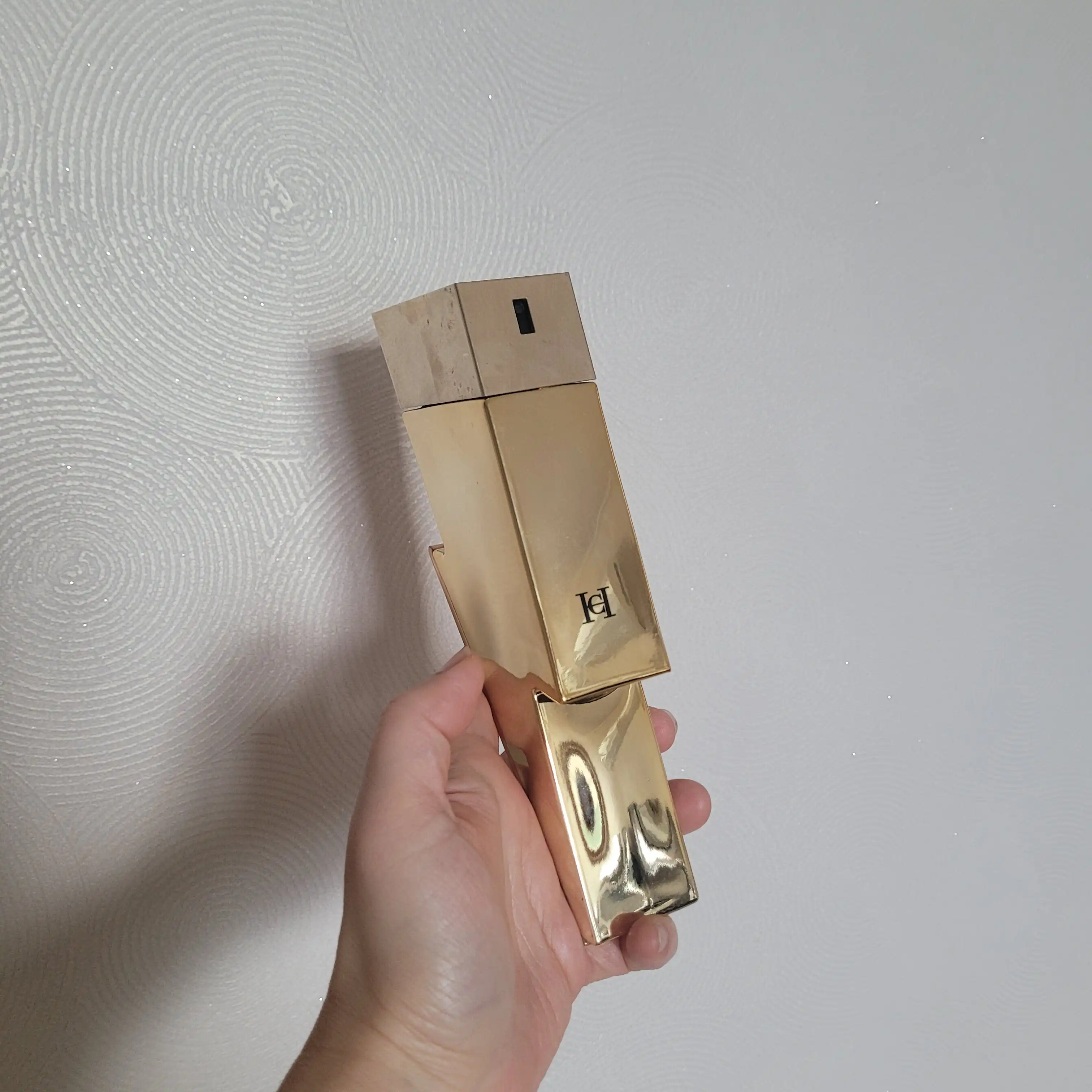 언니의파우치 리뷰 이미지 2 - [배드보이 골드 판타지 오 드 뚜왈렛]