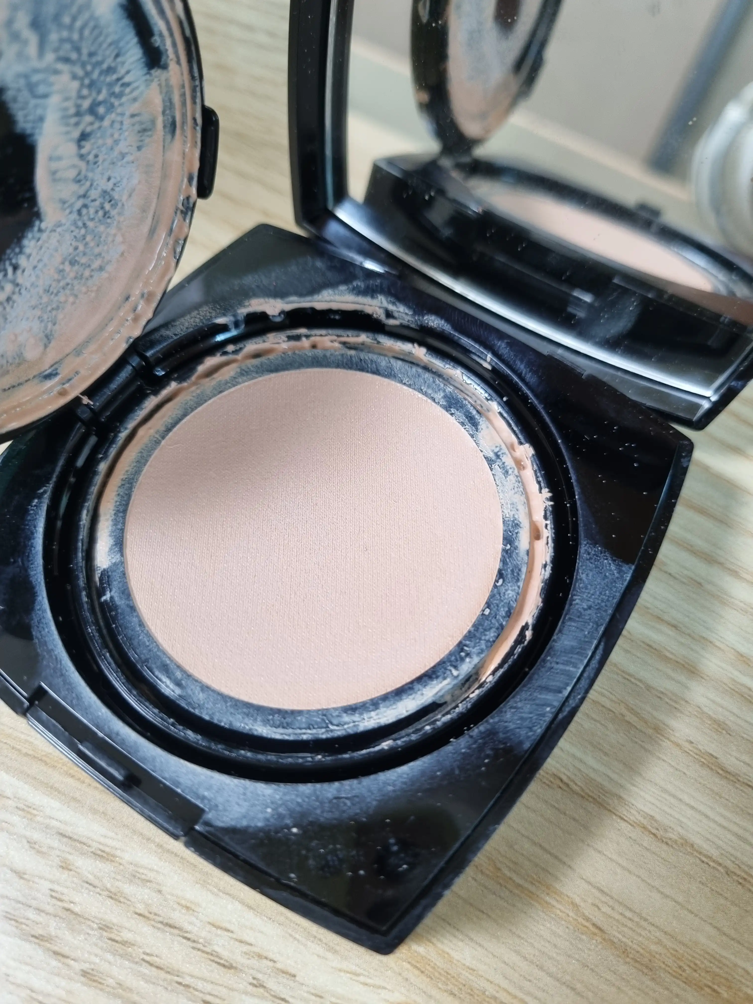 언니의파우치 리뷰 이미지 3 - [레 베쥬 쿠션]