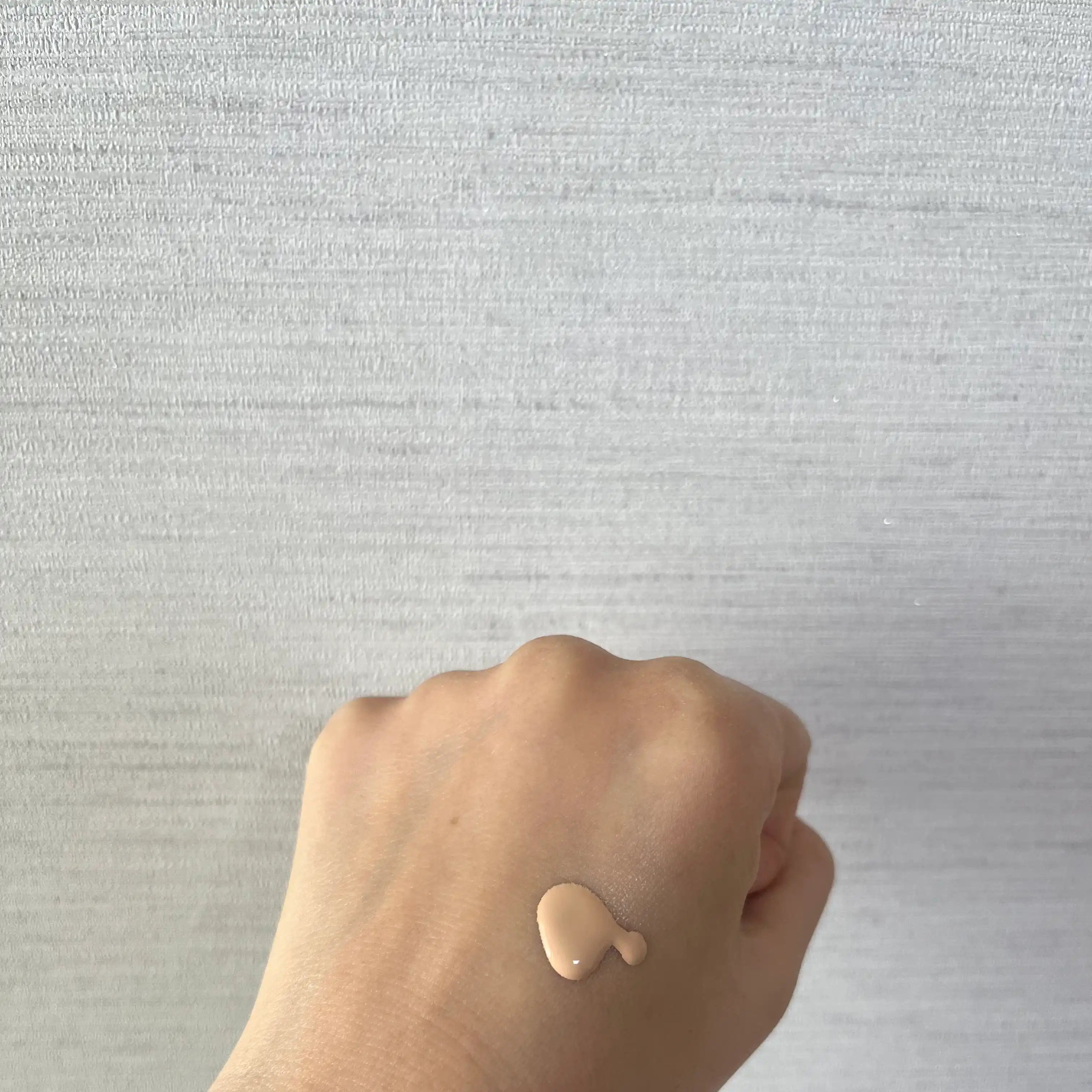 언니의파우치 리뷰 이미지 4 - [실키 스테이 24H 롱웨어 파운데이션]