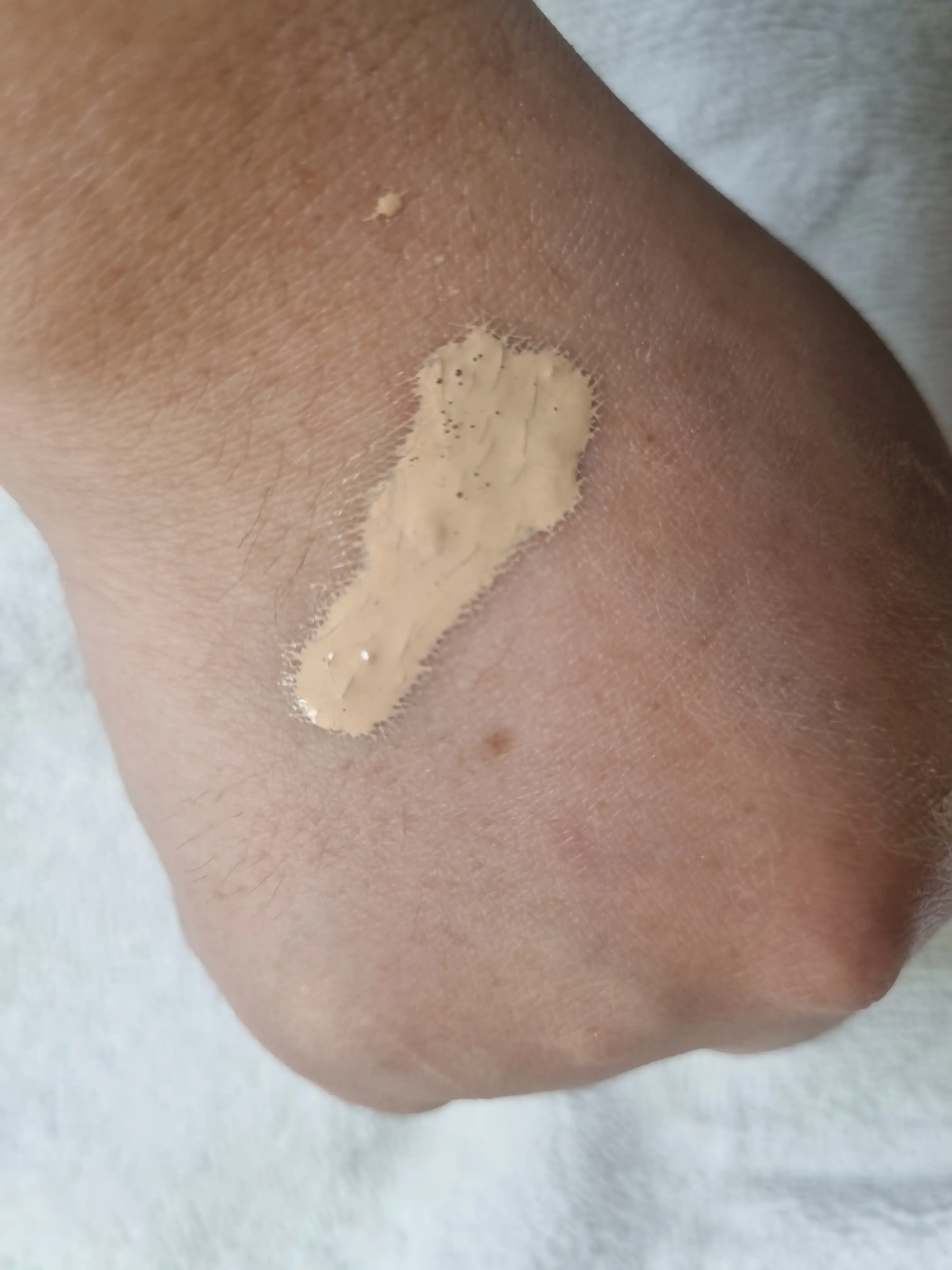 언니의파우치 리뷰 이미지 2 - [인텐시브 스킨 세럼 파운데이션 [웜포슬린]]