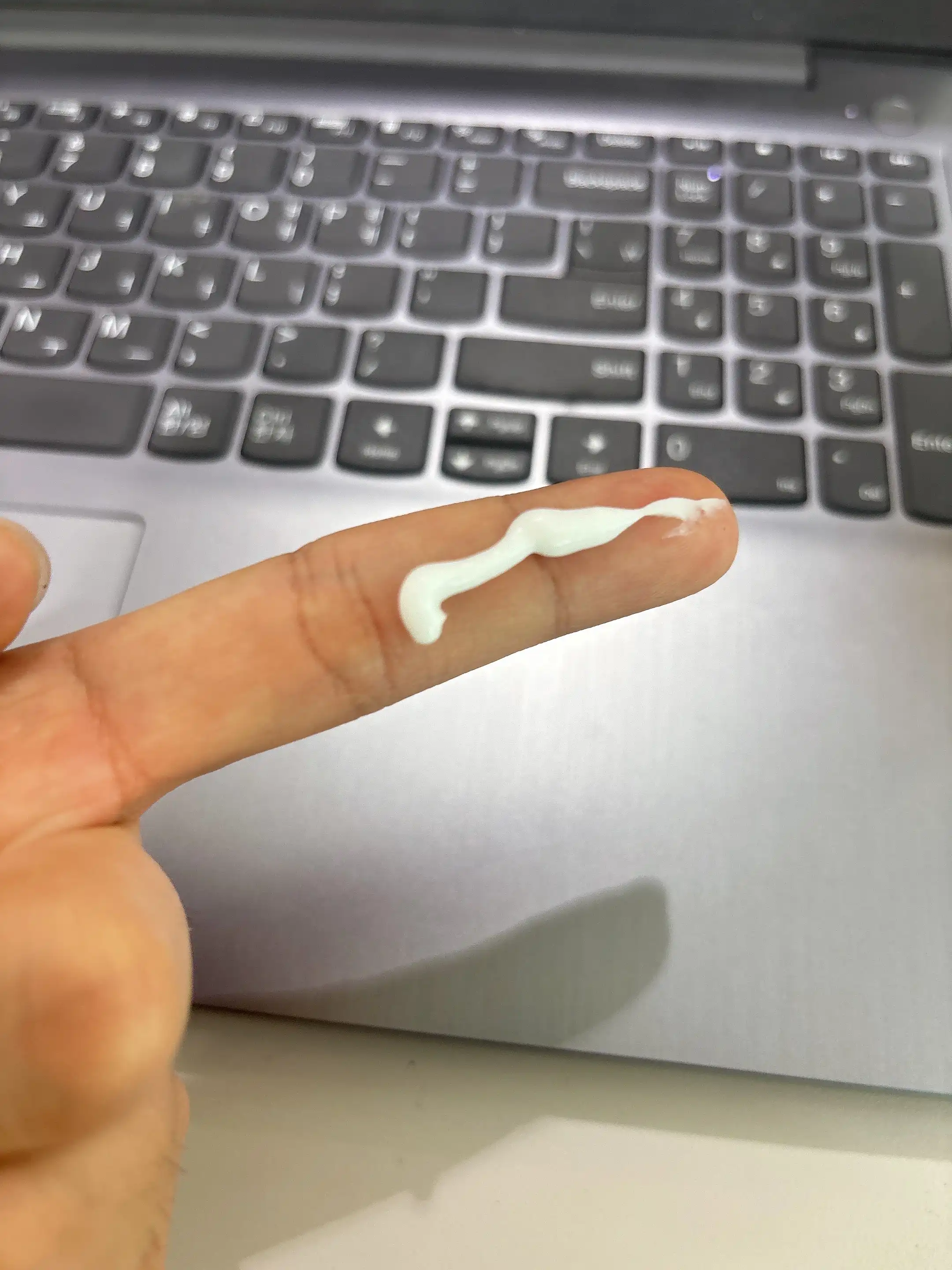 언니의파우치 리뷰 이미지 4 - [시그니처 퍼퓸 핸드크림 소피소피]