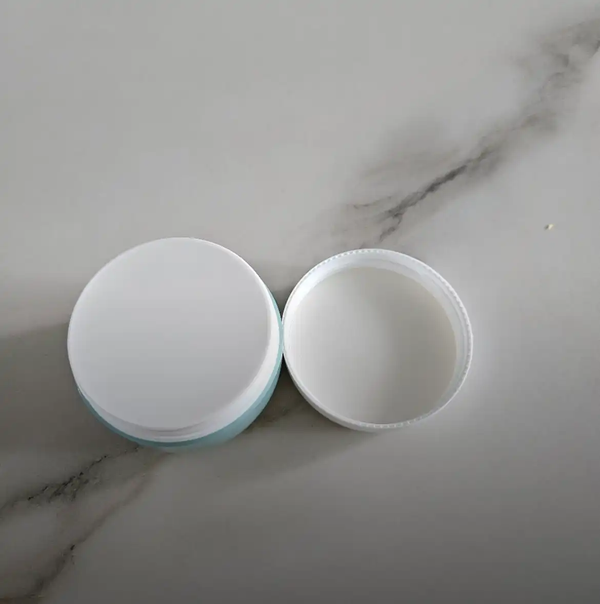 언니의파우치 리뷰 이미지 3 - [ 히알루론 모이스춰 수분크림]