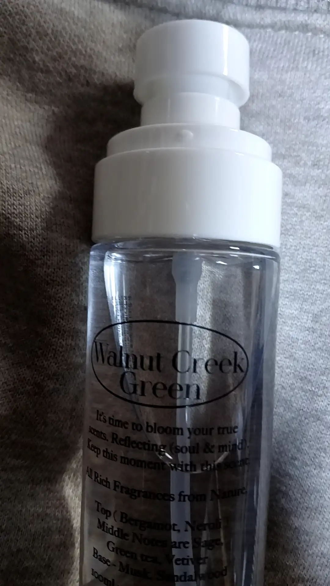 선택된 언니의파우치 리뷰 이미지 - [니치 룸스프레이 월넛 크릭 그린]