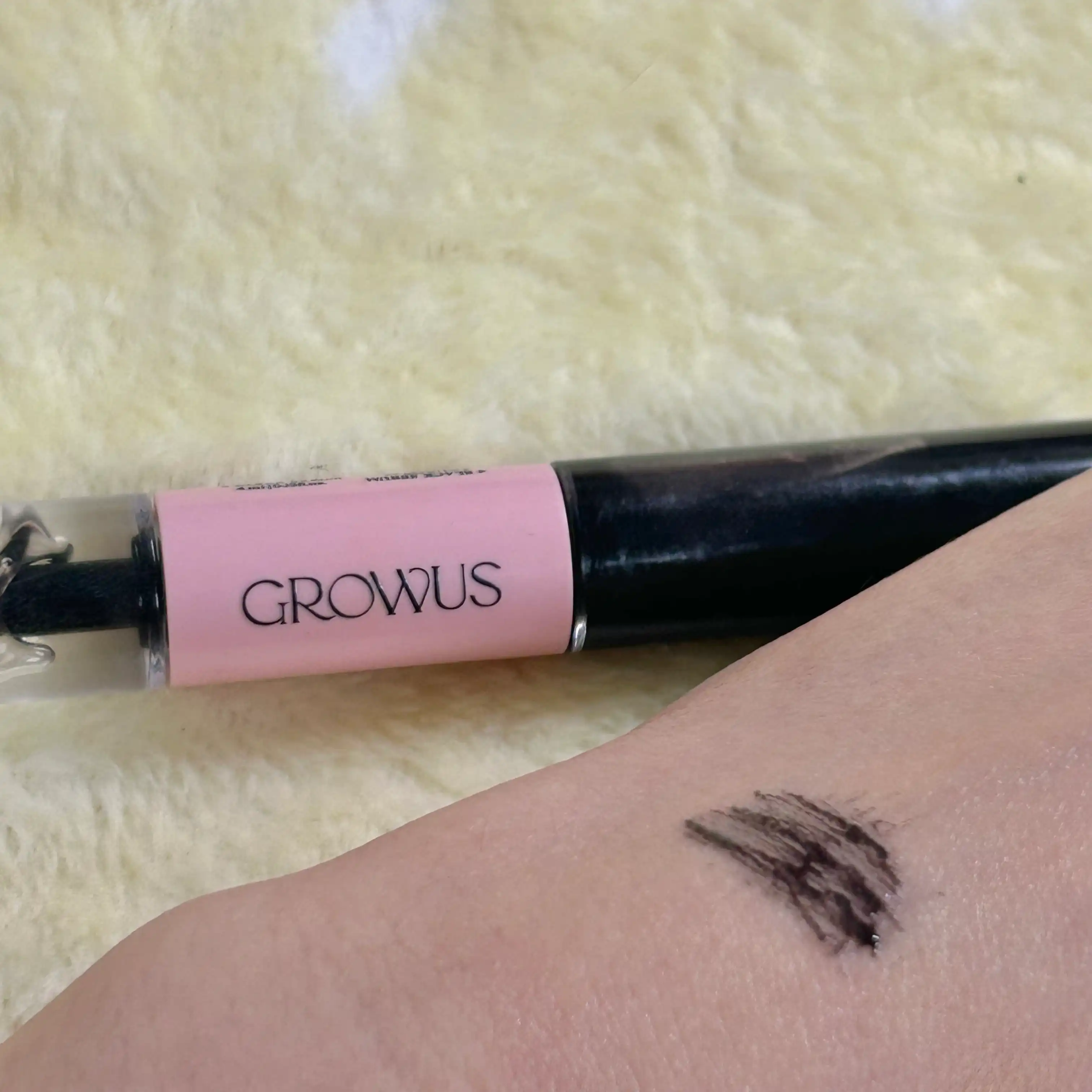 언니의파우치 리뷰 이미지 2 - [롱 래스팅 클리어앤틴팅 2 in 1 아이래쉬 세럼]