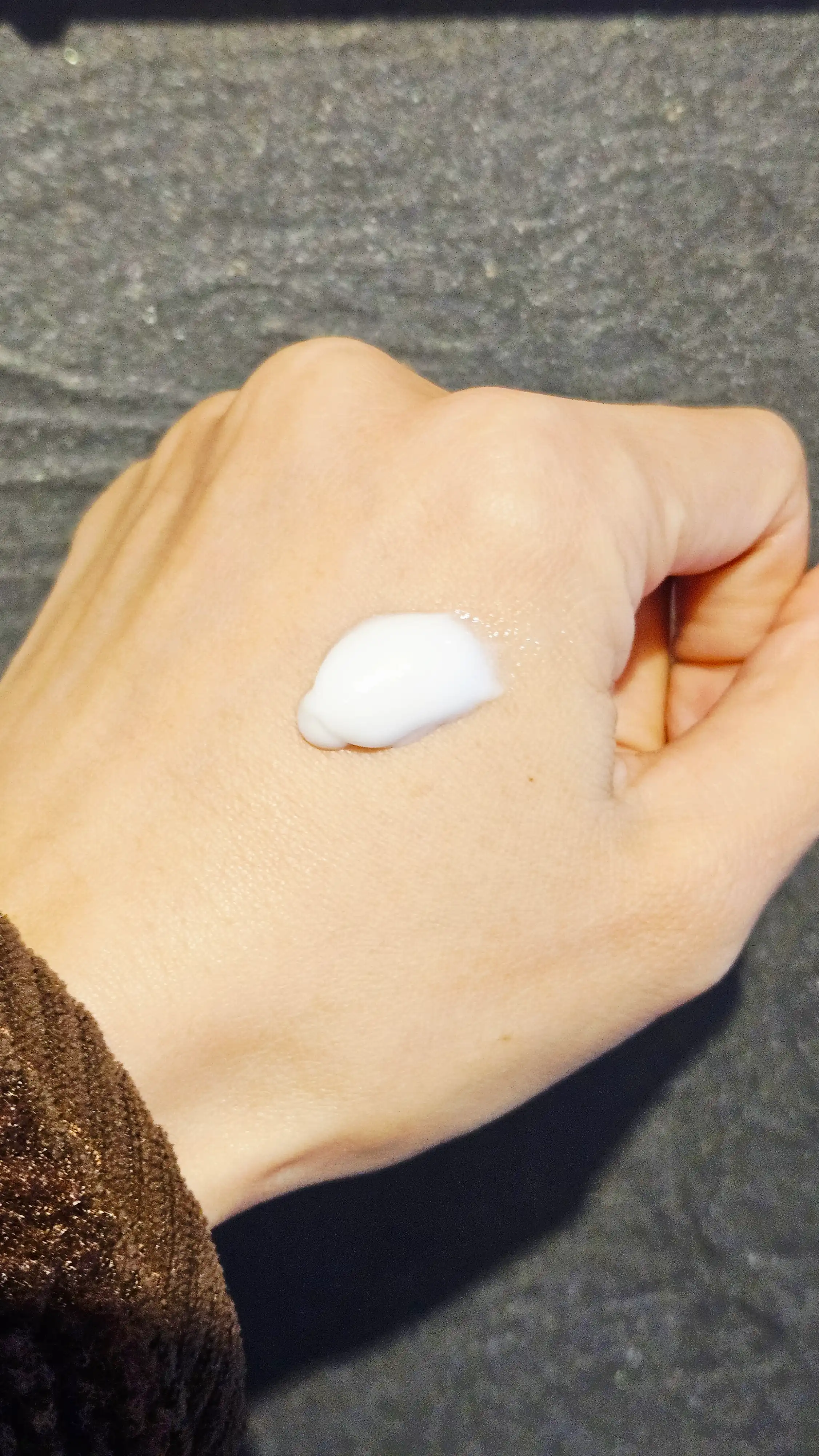 언니의파우치 리뷰 이미지 4 - [스윗페코 에디션 핸드크림 [망고 시트러스]]