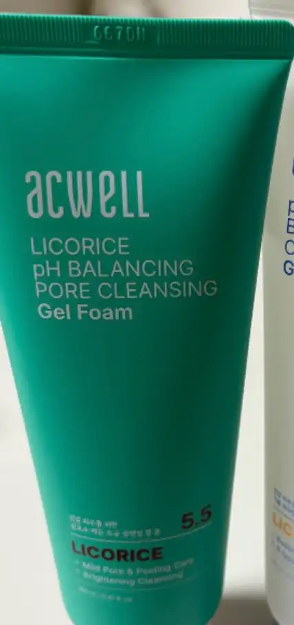 언니의파우치 리뷰 이미지 - [감초수 pH 밸런싱 포어 클렌징 젤 폼]