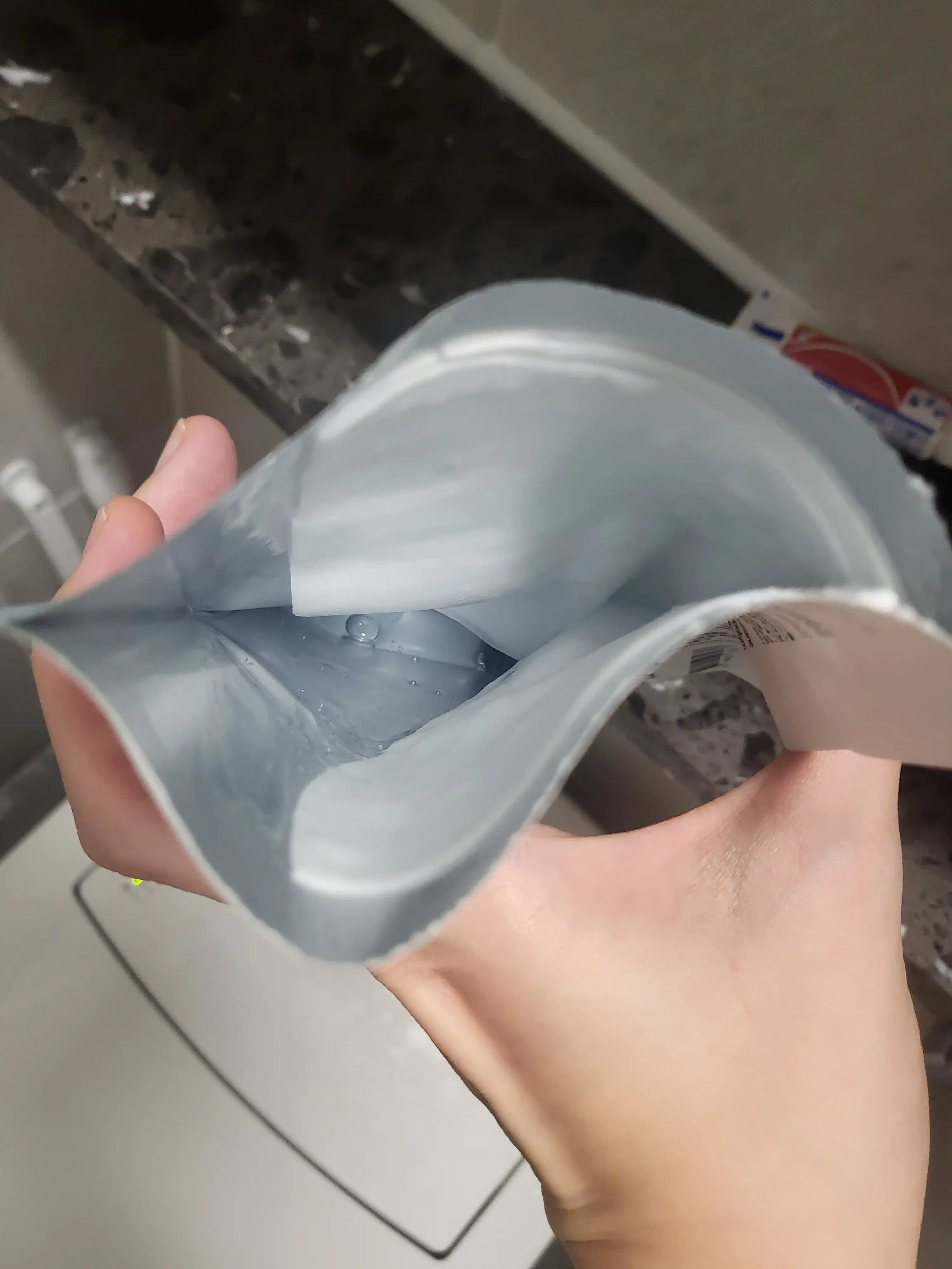 언니의파우치 리뷰 이미지 2 - [리얼 히알루로닉 블루 앰플 마스크]