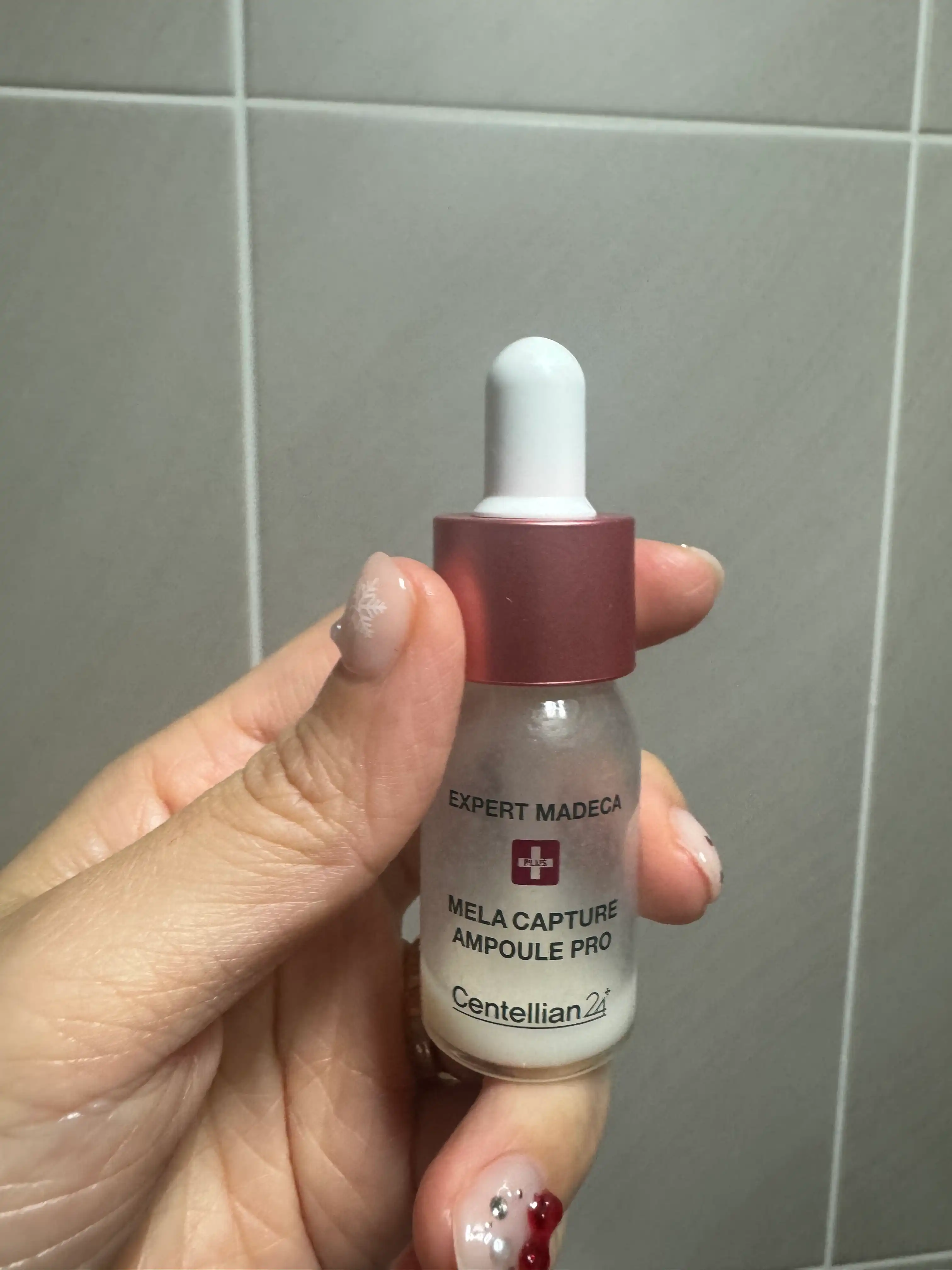 언니의파우치 리뷰 이미지 - [엑스퍼트 마데카 멜라캡처 앰플 프로]