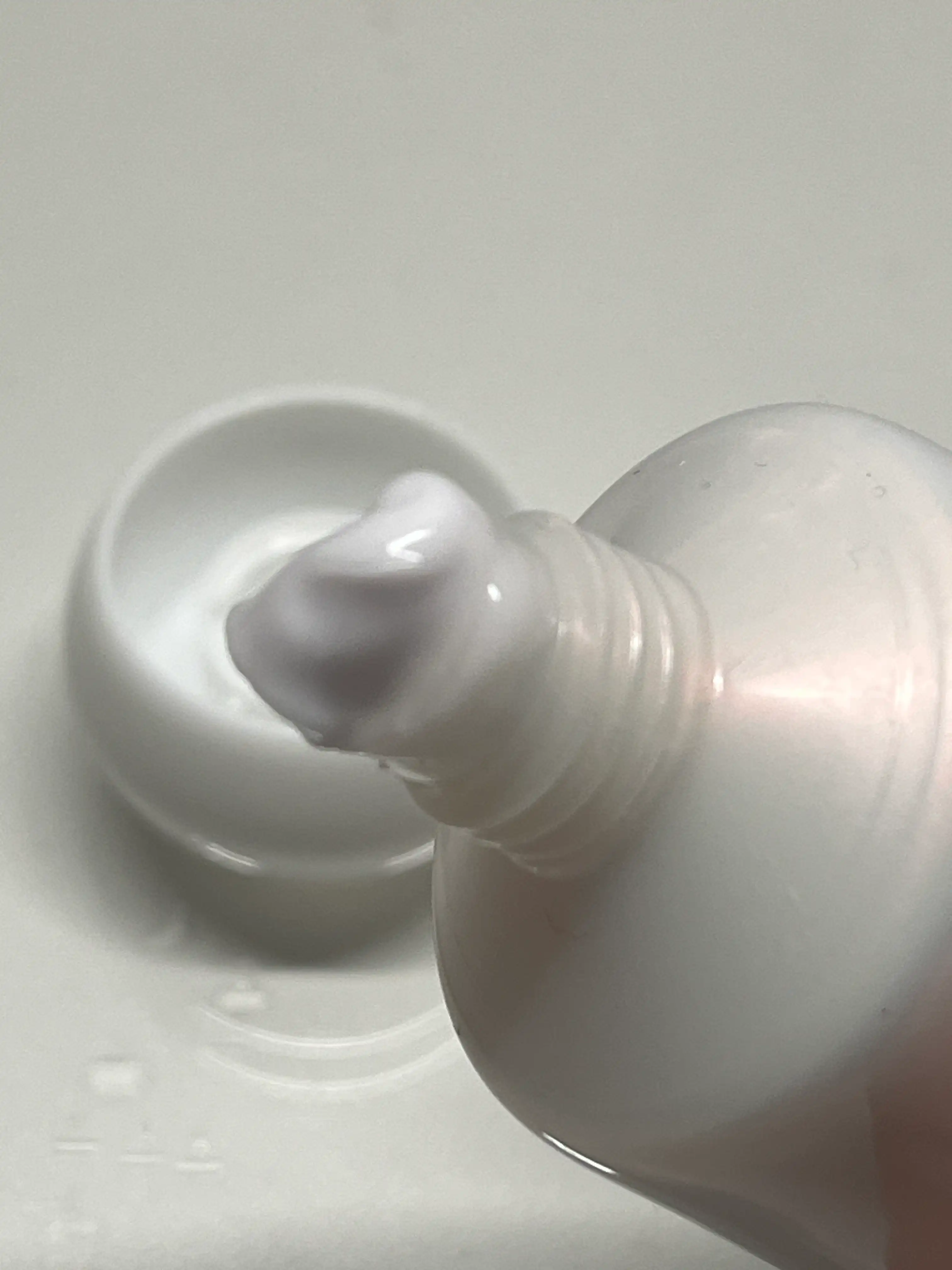 언니의파우치 리뷰 이미지 4 - [데미지 테라피 퍼퓸 핸드크림]