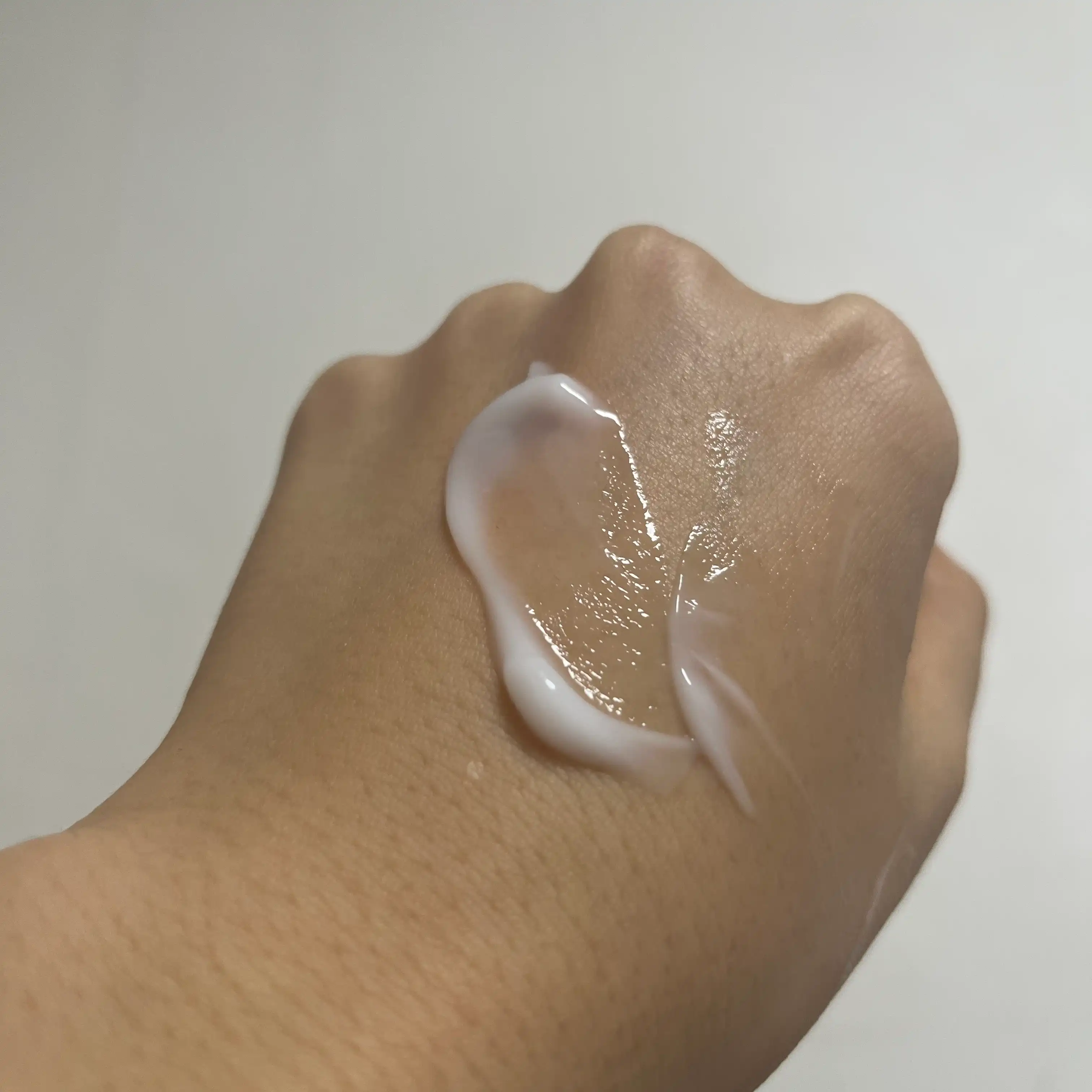 언니의파우치 리뷰 이미지 3 - [노니 솔루션 바디로션]