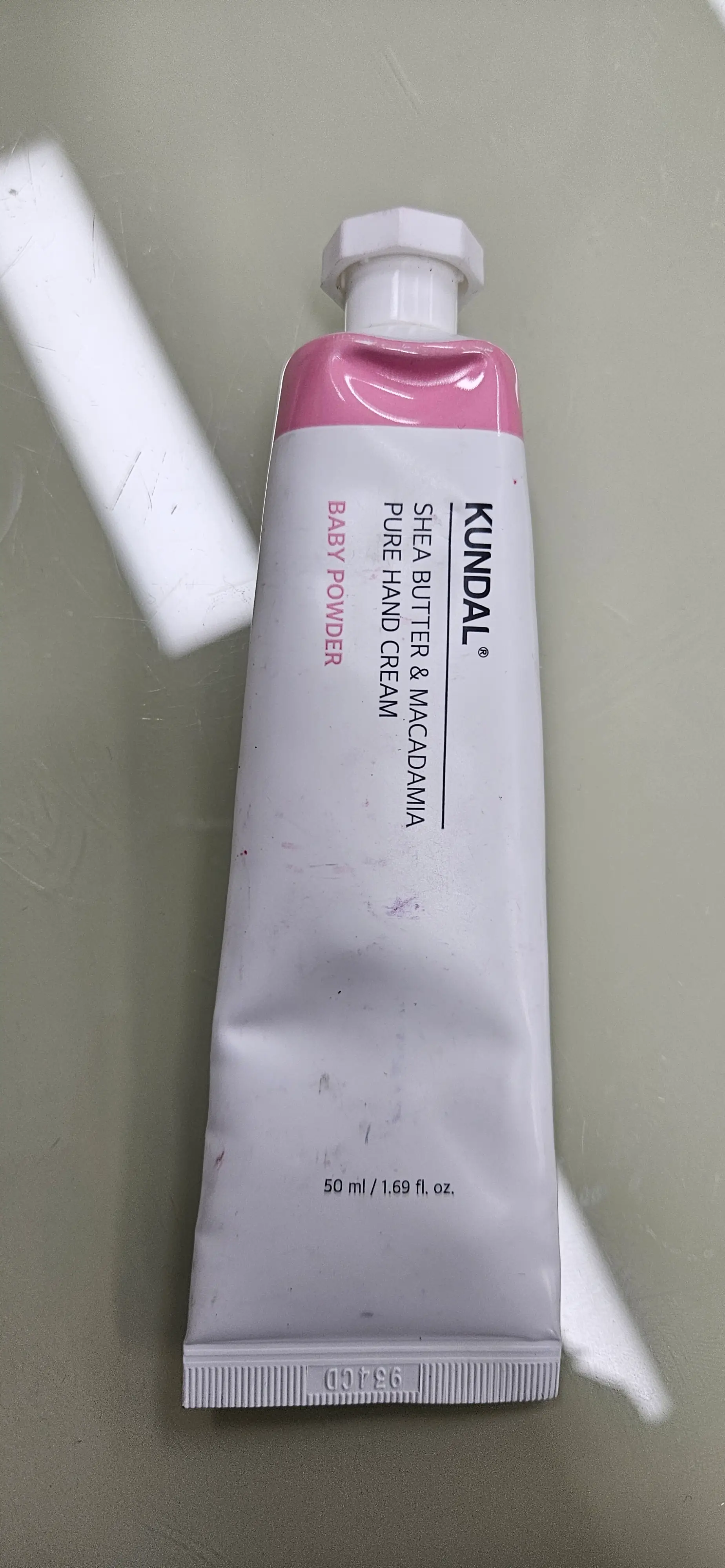 선택된 언니의파우치 리뷰 이미지 - [시어버터 앤 마카다미아 퓨어 핸드크림]