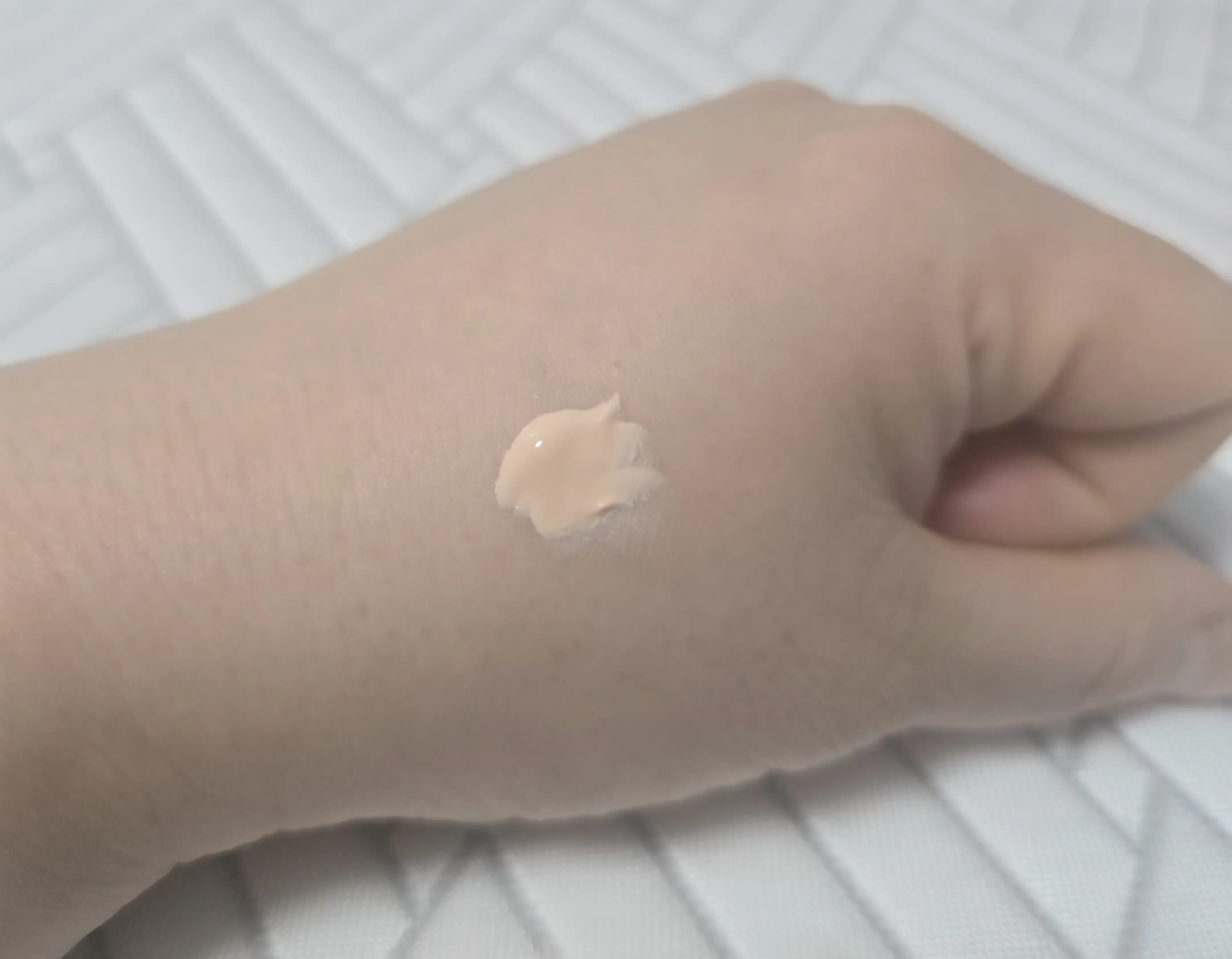 선택된 언니의파우치 리뷰 이미지 - [브라이트닝 업 모이스처 선]